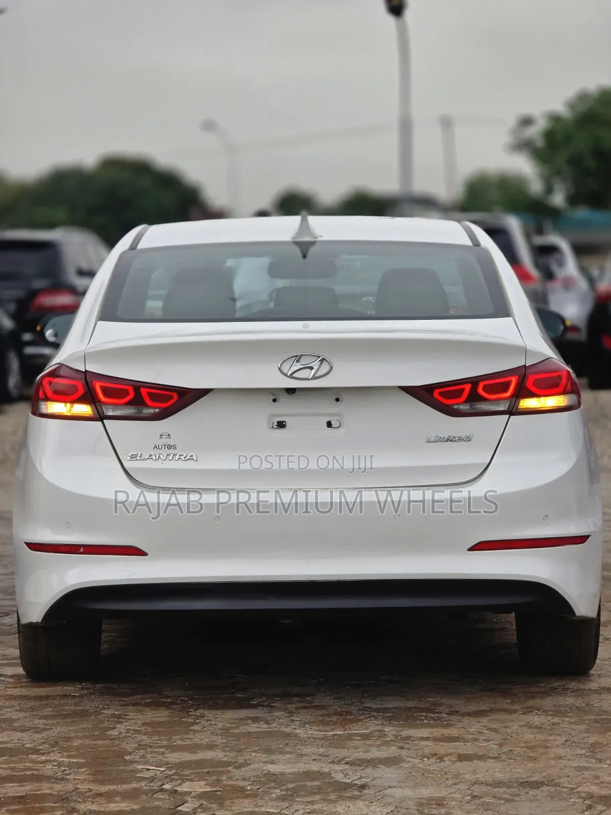 Hyundai Elantra 2016 White