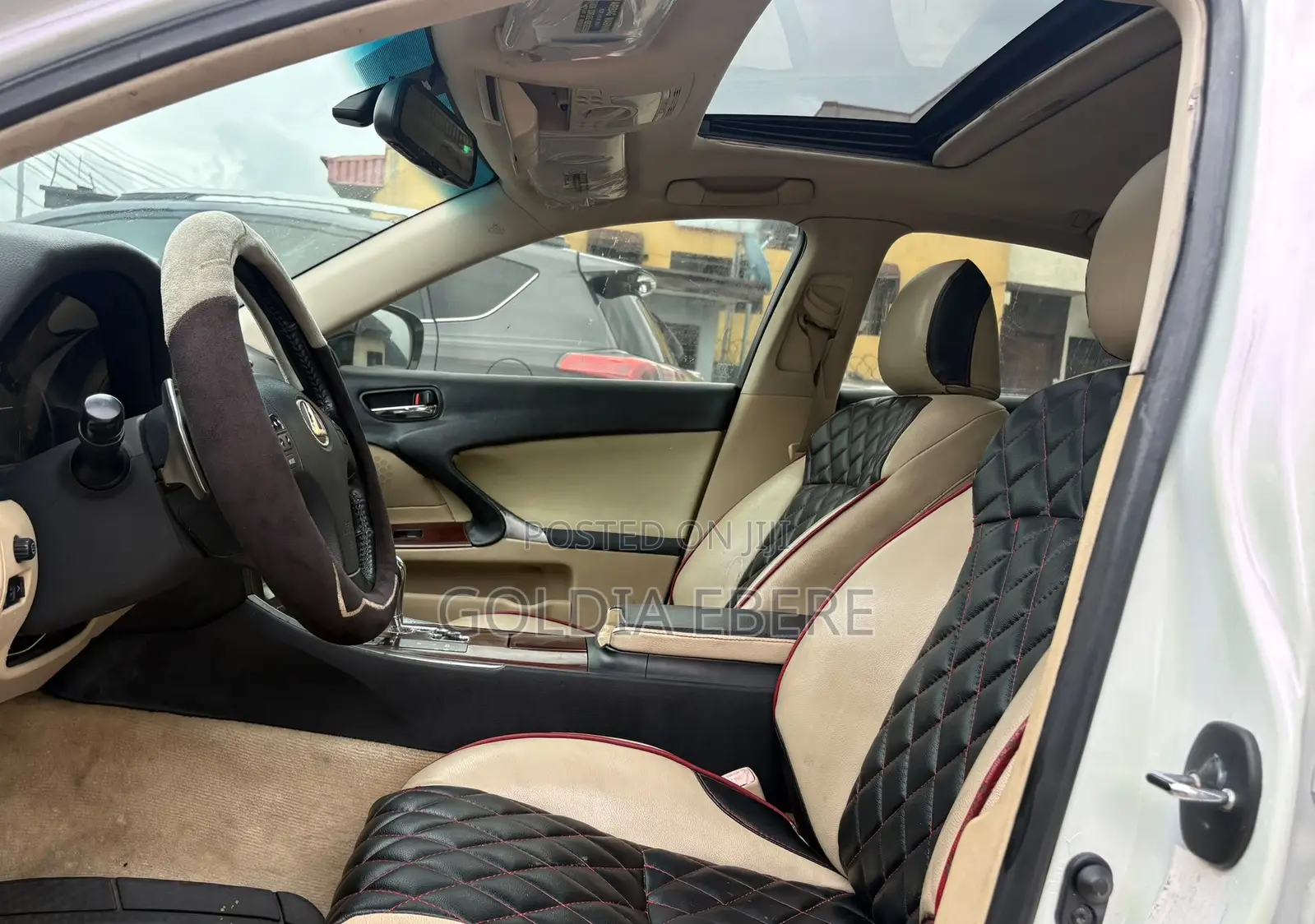 Lexus IS 350 AWD 2015 White