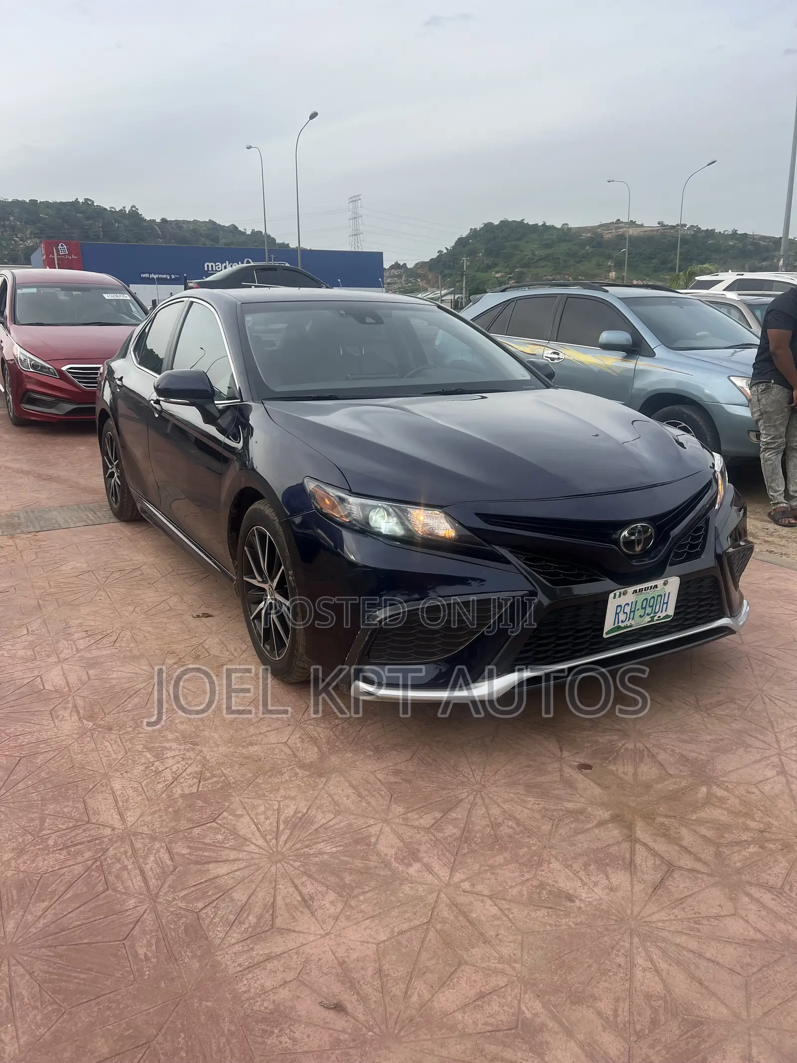 Toyota Camry 2021 Blue