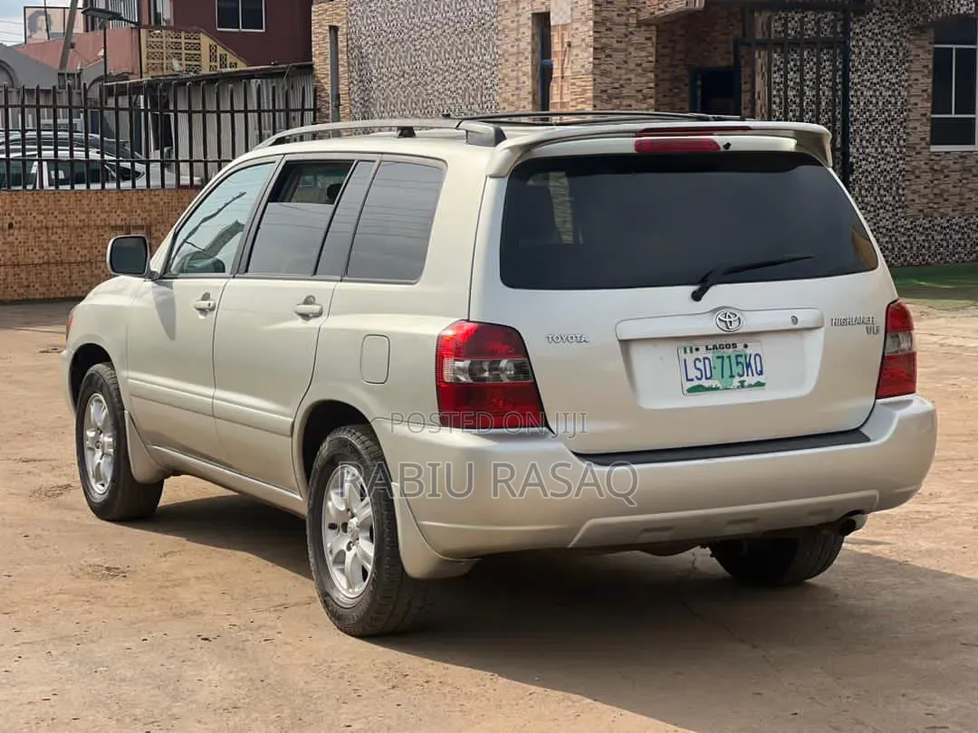Toyota Highlander 2005 Silver