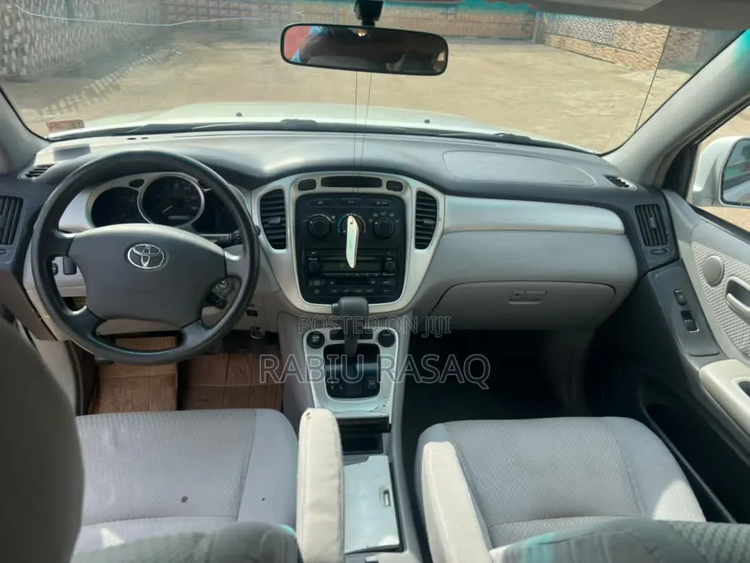 Toyota Highlander 2005 Silver