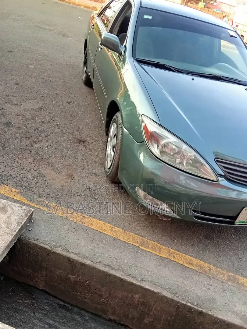 Toyota Camry 2004 Green