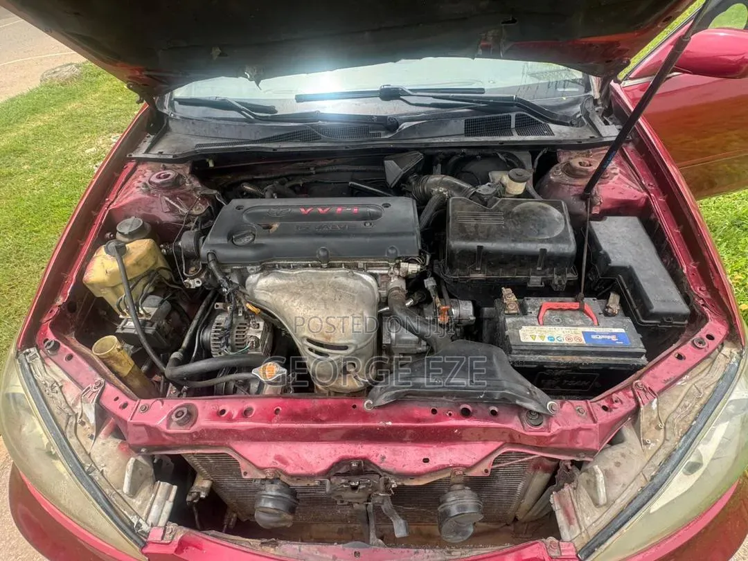 Toyota Camry 2005 Red
