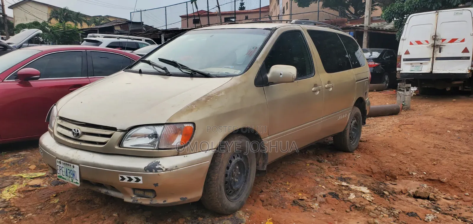 Toyota Sienna 2002 Gold