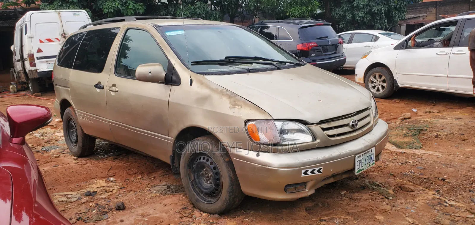 Toyota Sienna 2002 Gold