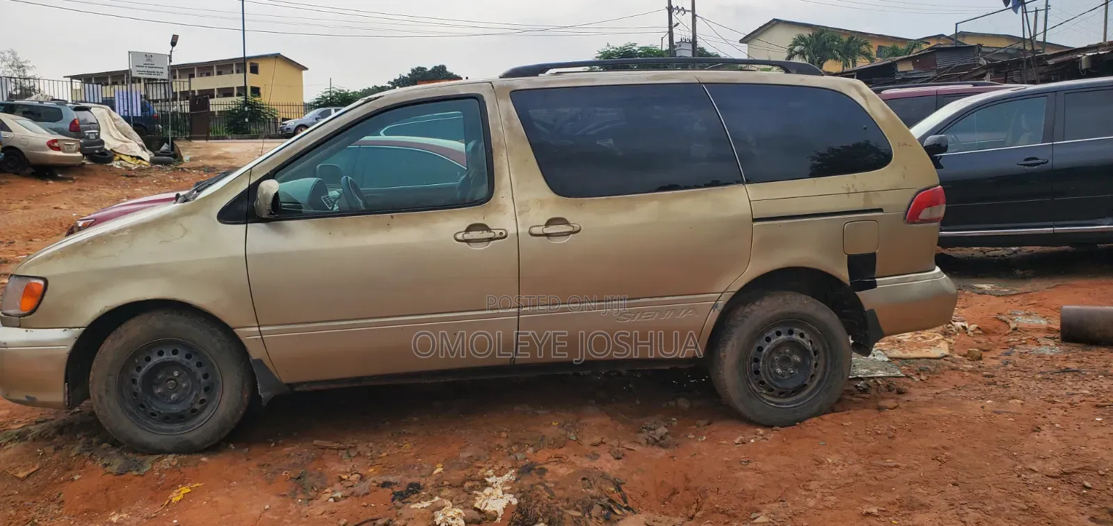 Toyota Sienna 2002 Gold