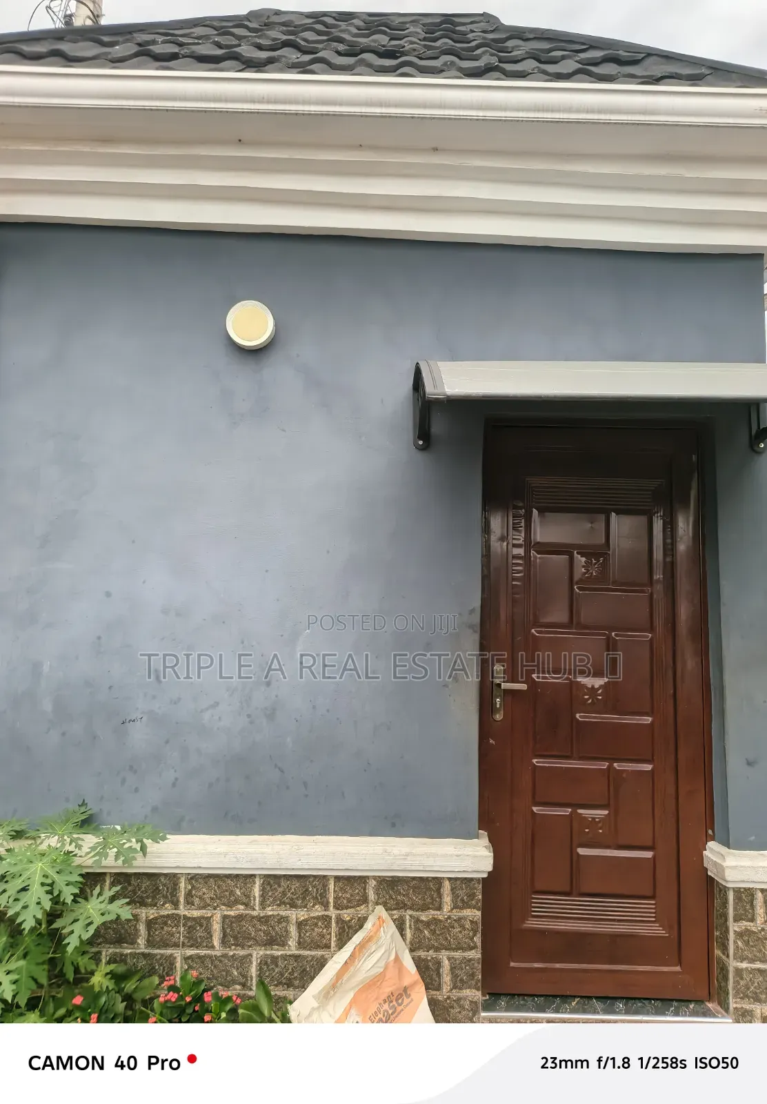 Furnished 6bdrm Duplex in Onimaba Estate, Alimosho for sale