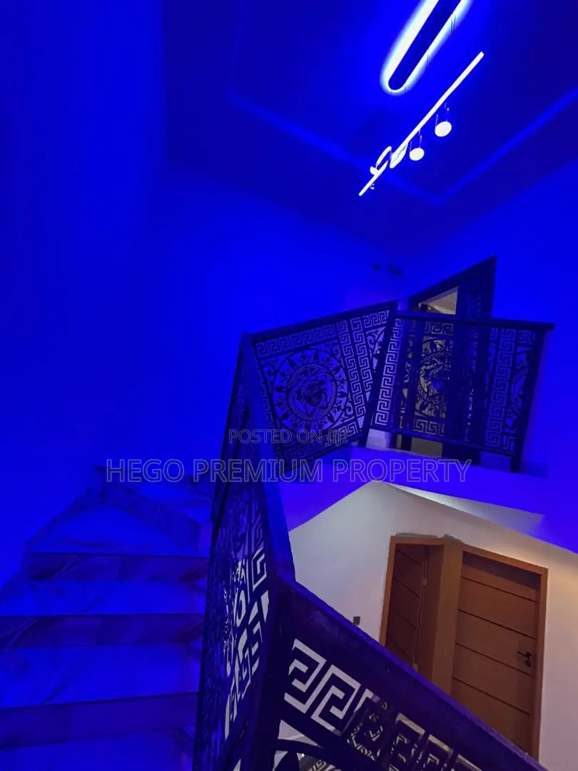 5bdrm Duplex in Sars Estate, Rukpokwu for rent