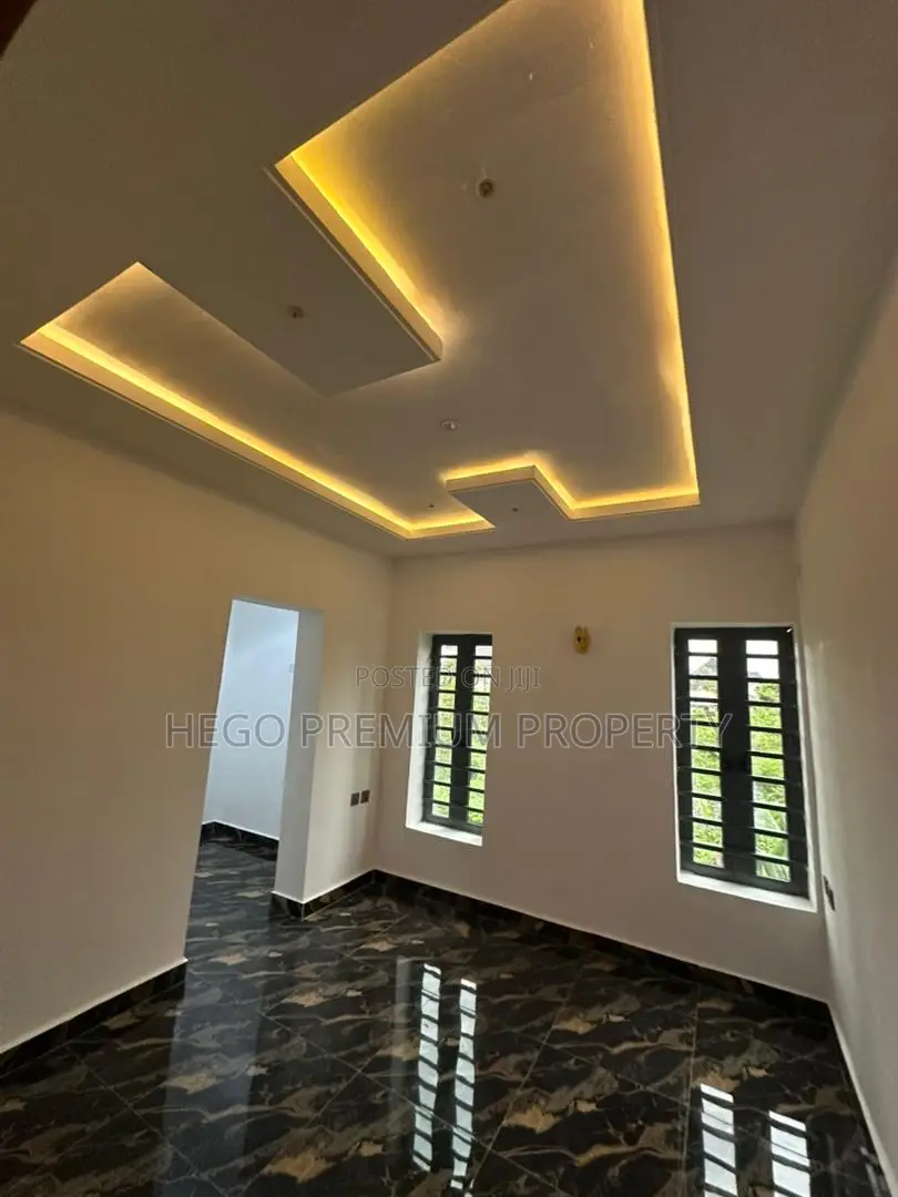 5bdrm Duplex in Sars Estate, Rukpokwu for rent