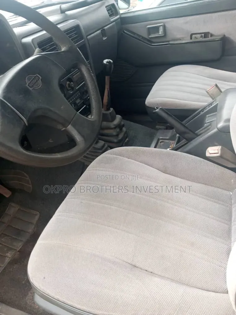 Nissan Patrol 1999 Black