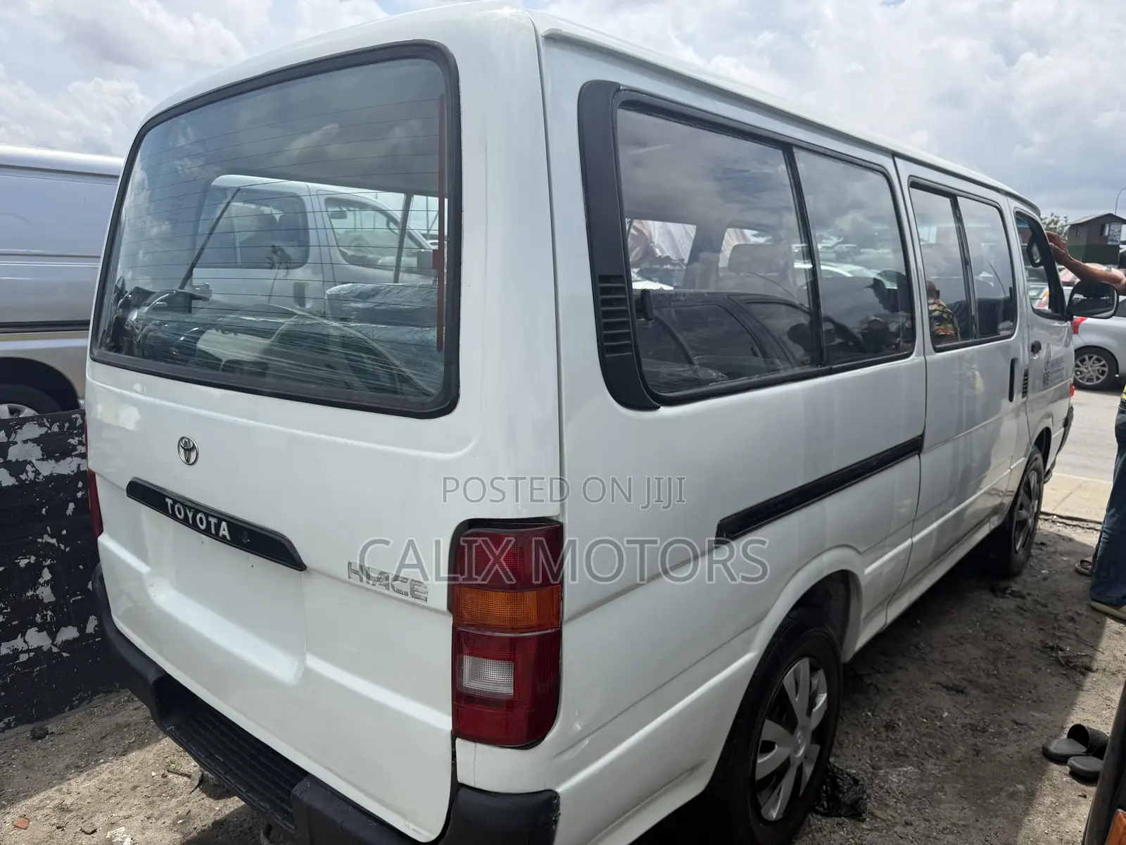 Toyota HiAce 2007 White
