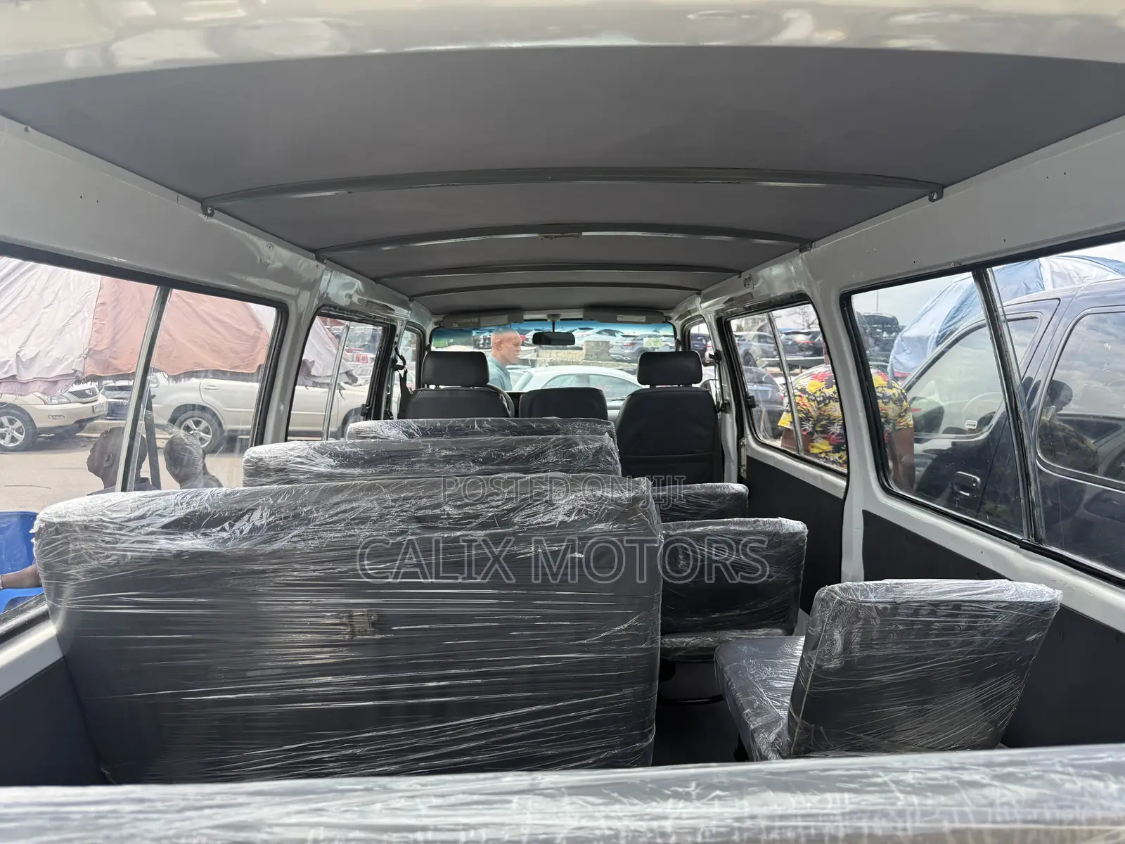 Toyota HiAce 2007 White