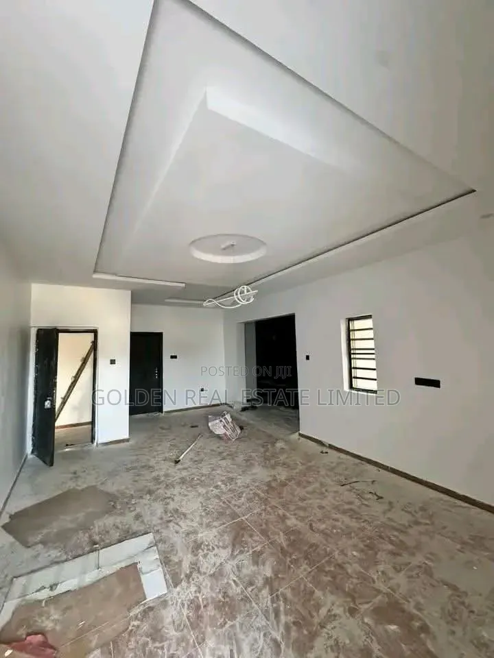 3bdrm Duplex in Eneka for sale