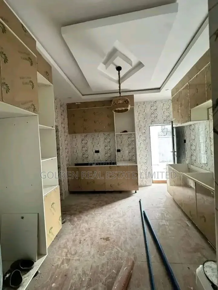 3bdrm Duplex in Eneka for sale