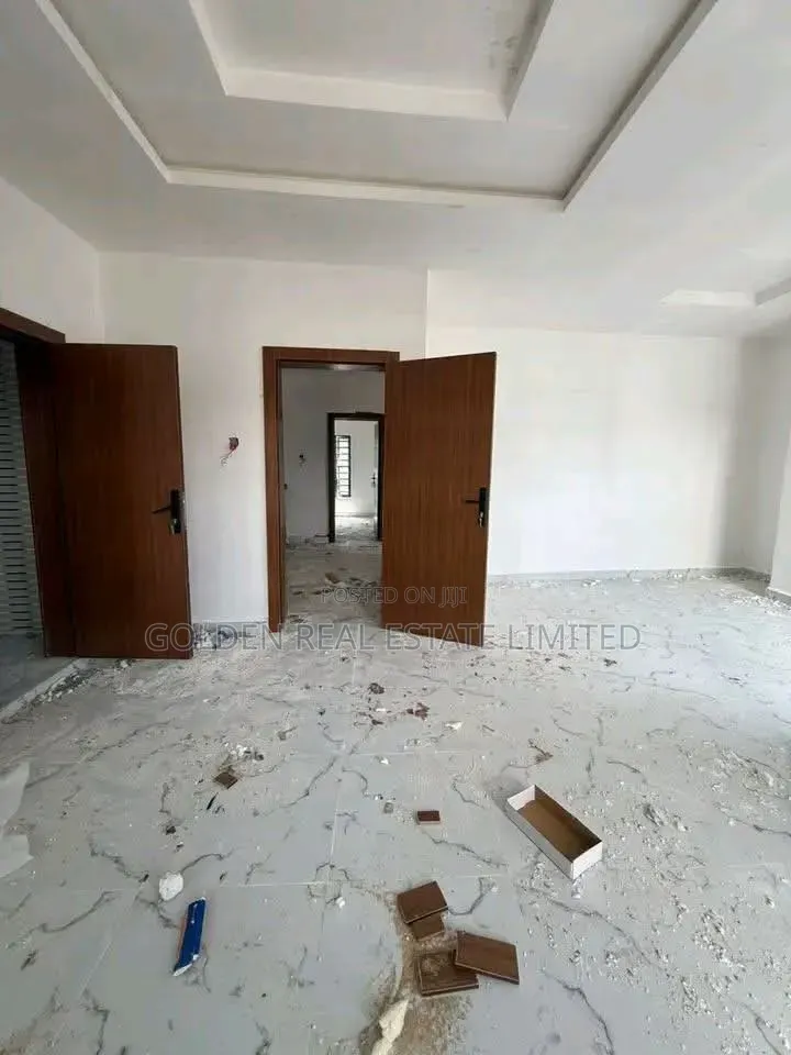 4bdrm Duplex in Lekki Phase 1 for sale