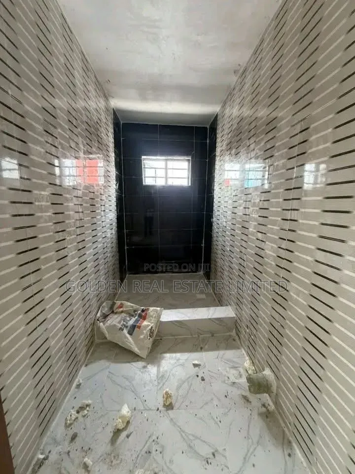 4bdrm Duplex in Lekki Phase 1 for sale