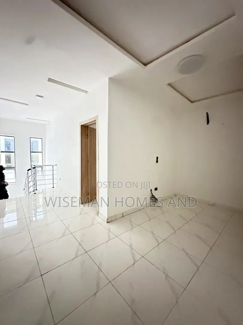 4bdrm Duplex in Orchid Road Lekki for rent