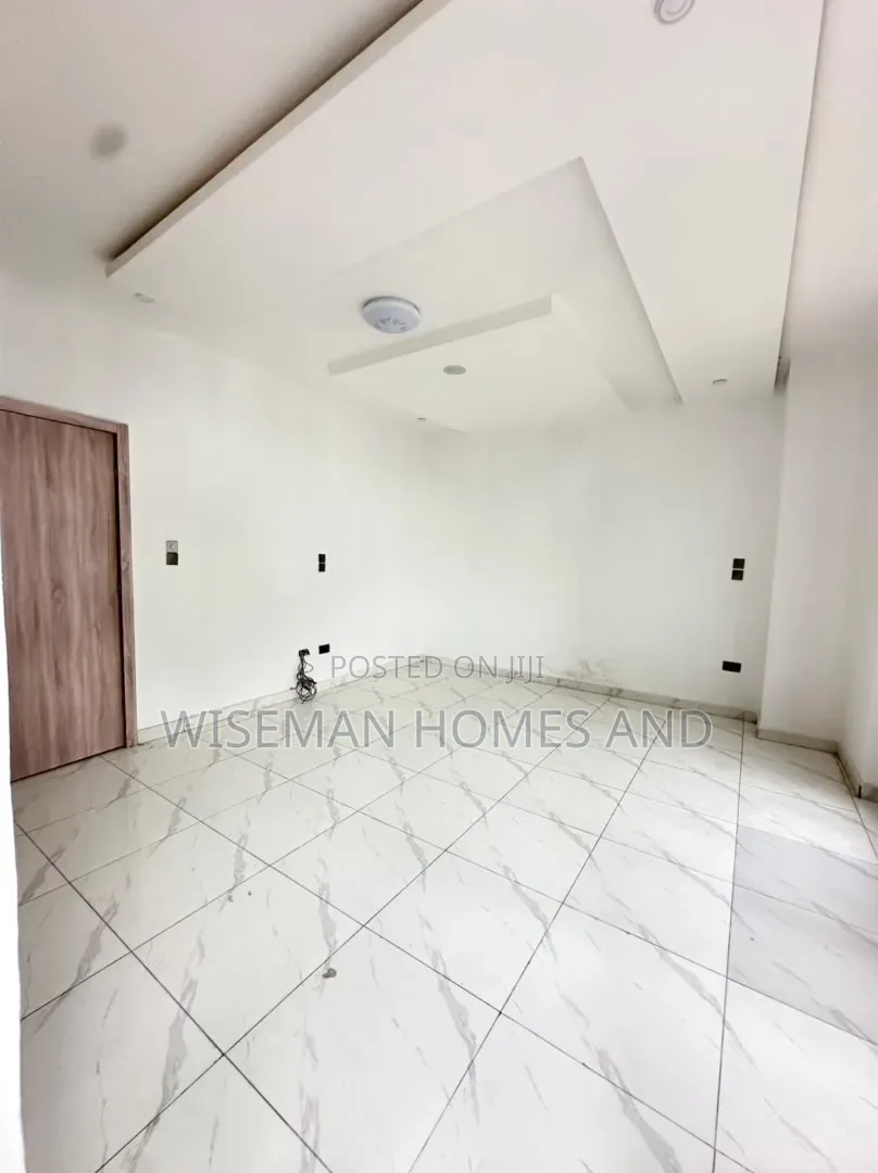 4bdrm Duplex in Orchid Road Lekki for rent