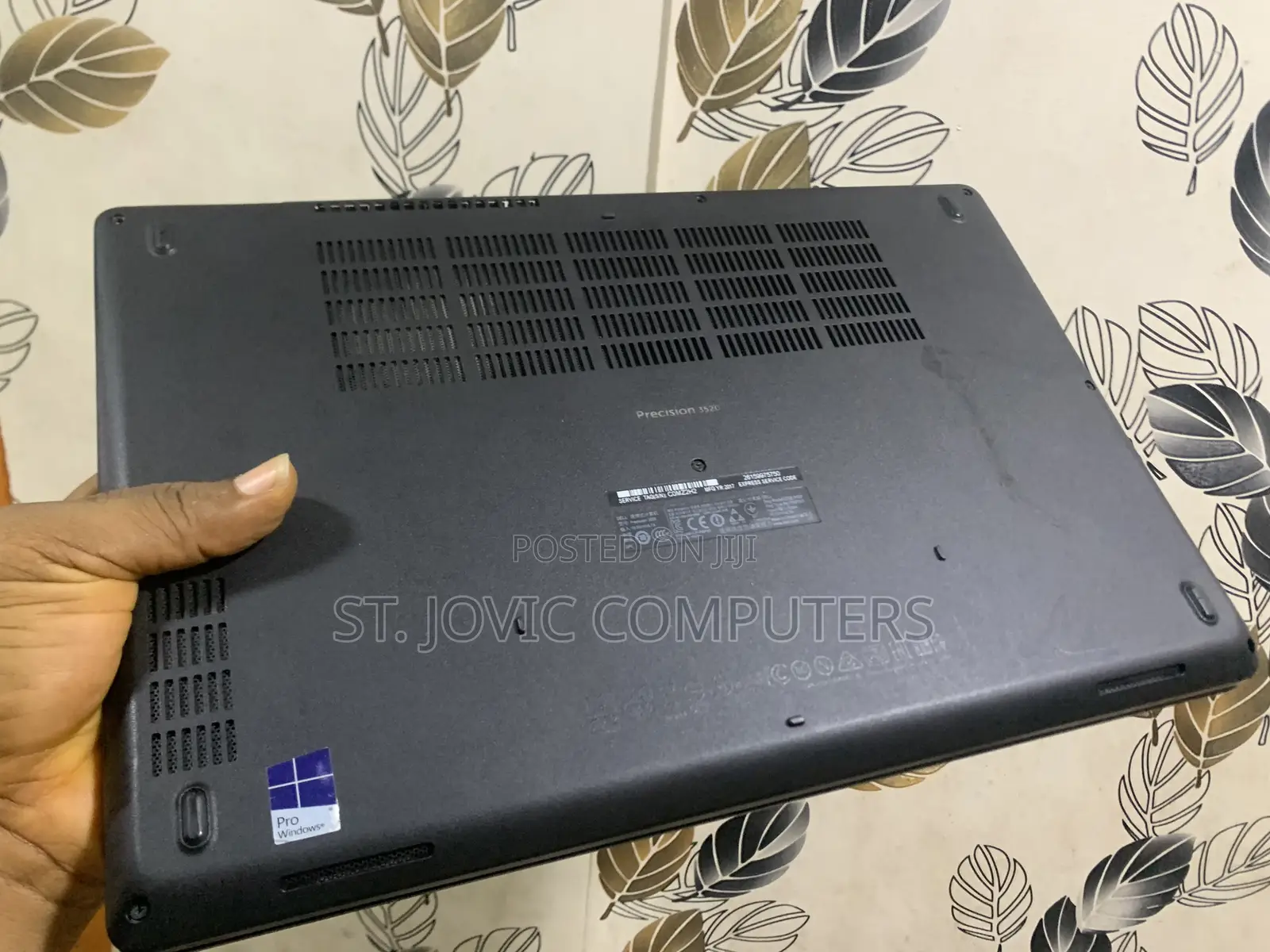 Laptop Dell Precision 15 3520 8GB Intel Xeon SSD 256GB