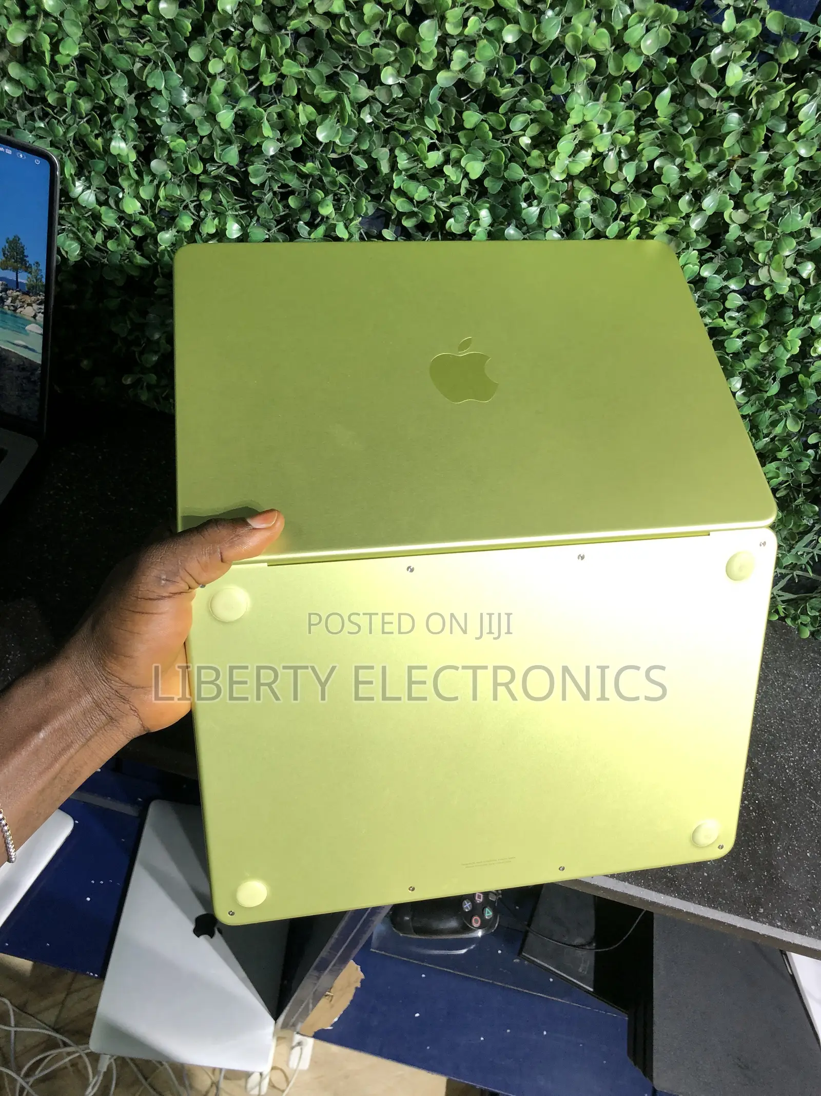 Laptop Apple MacBook Neo 2026 8GB Intel Core i7 SSD 256GB