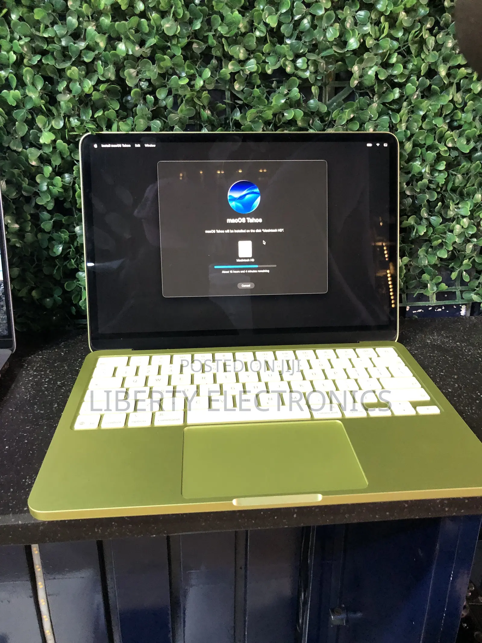 Laptop Apple MacBook Neo 2026 8GB Intel Core i7 SSD 256GB