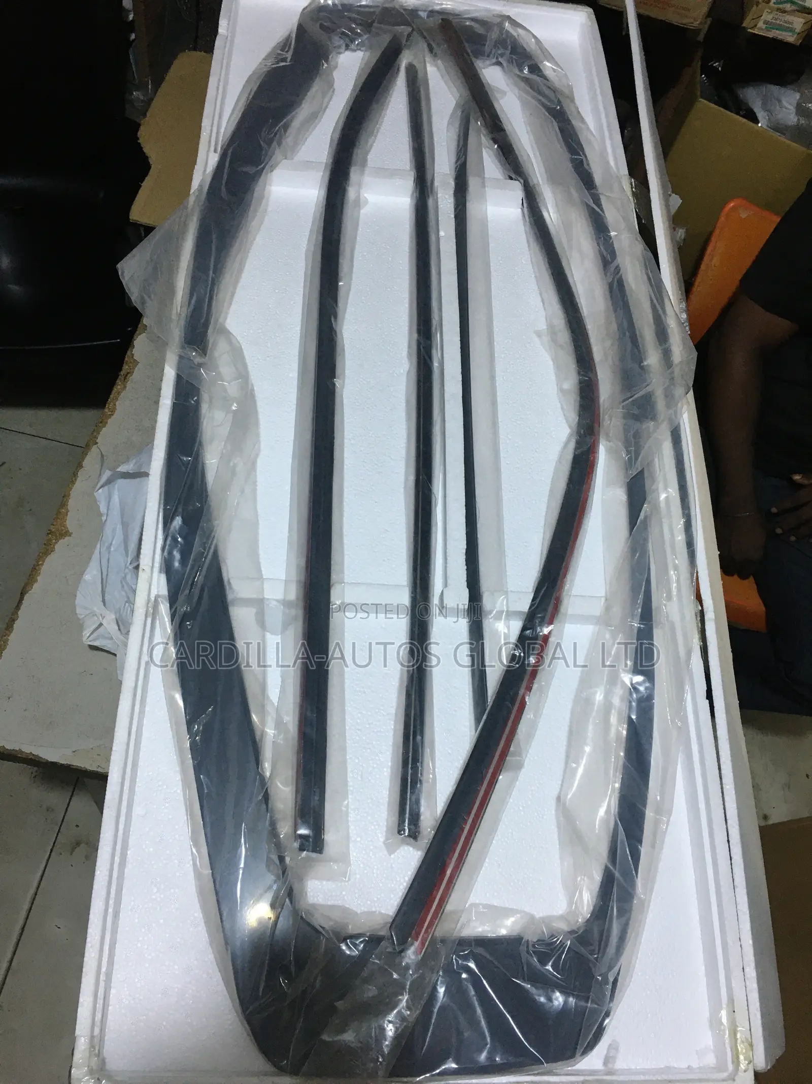 Glass Chrome for Toyota Land Cruiser 2023 Direct
