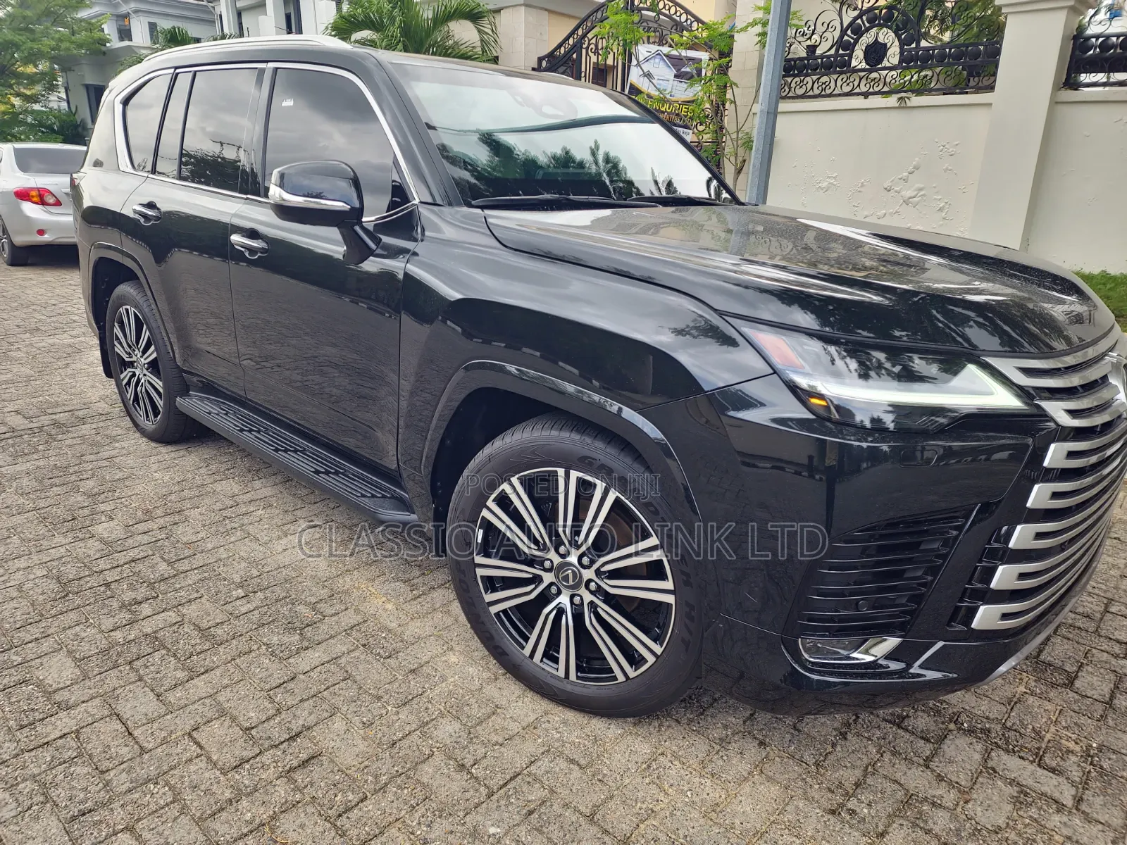 New Lexus LX 2025 Black