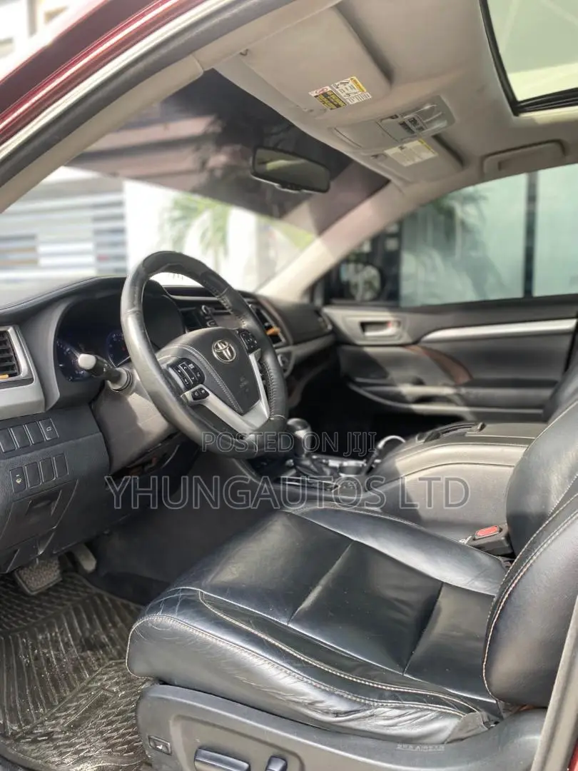 Toyota Highlander XLE V6 4x4 (3.5L 6cyl 6A) 2016 Burgundy