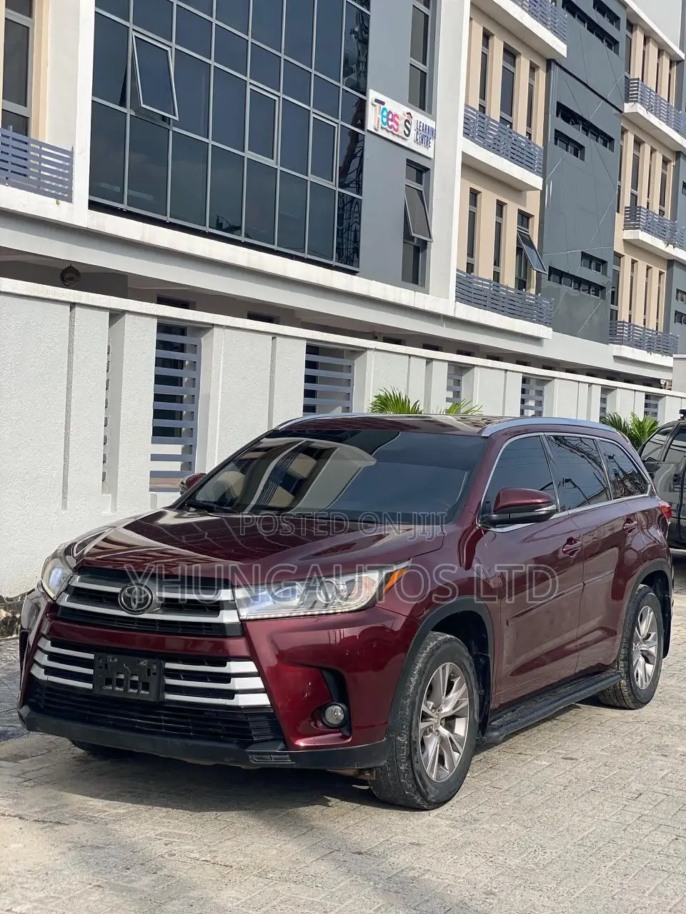 Toyota Highlander XLE V6 4x4 (3.5L 6cyl 6A) 2016 Burgundy