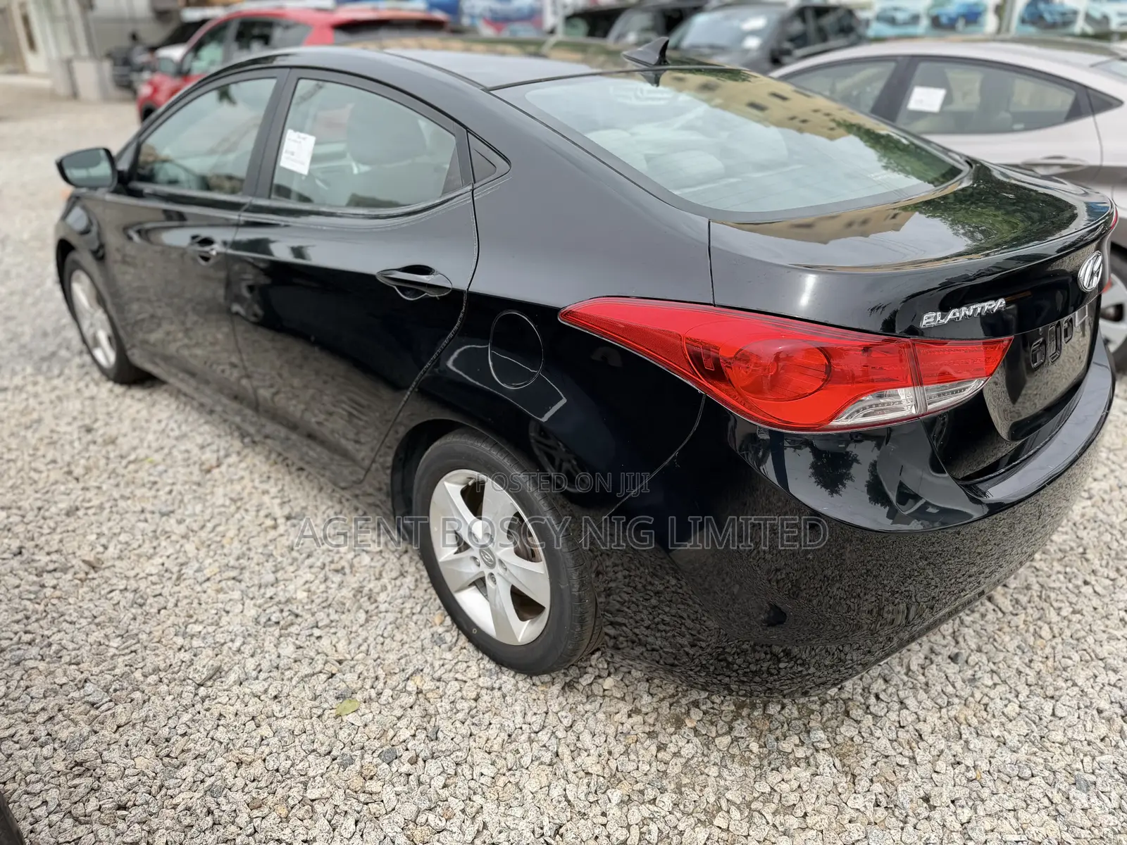 Hyundai Elantra GLS Sedan FWD (1.8L 4cyl 6M) 2013 Black
