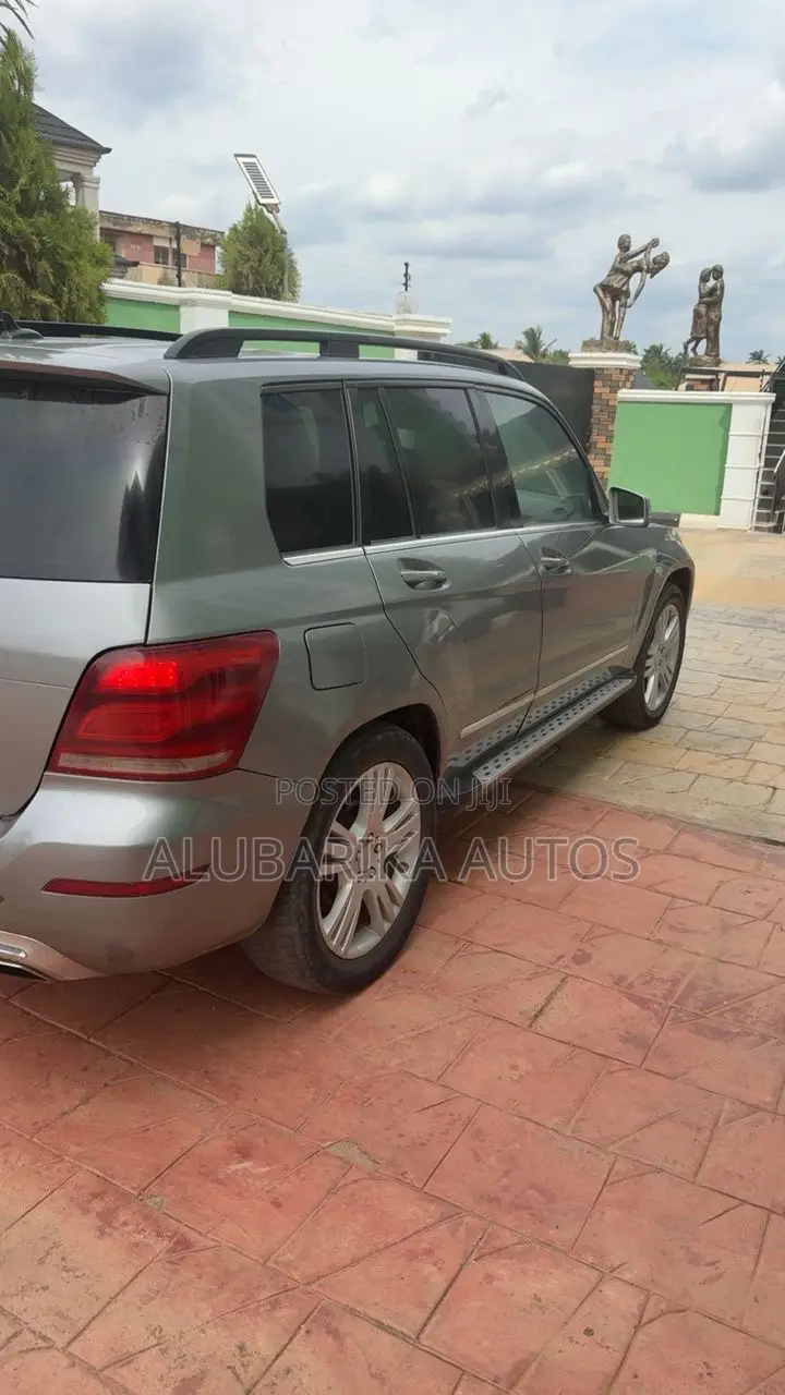 Mercedes-Benz GLK-Class 2012 Gray