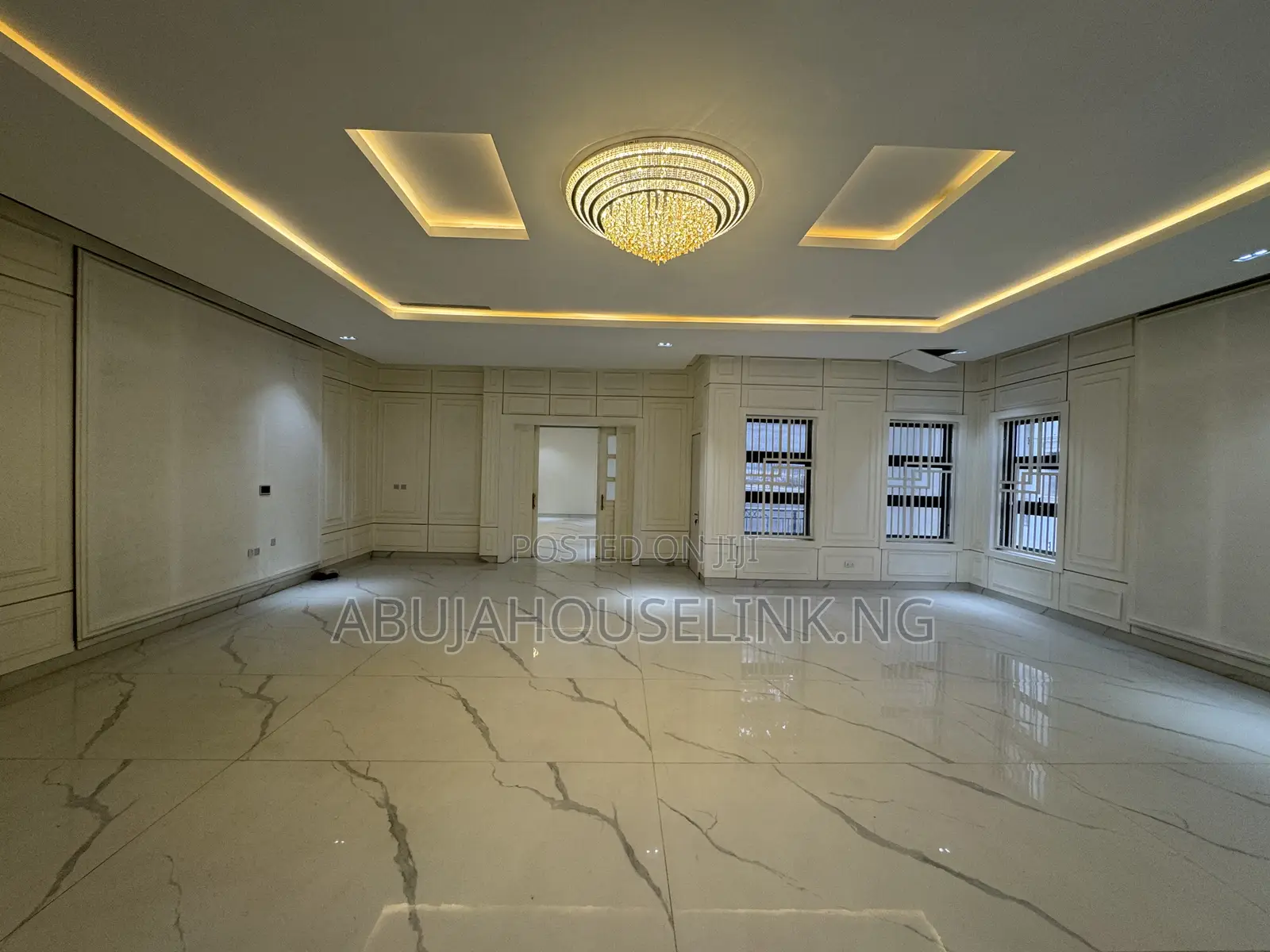 10bdrm Mansion in Maitama Main Abuja for sale