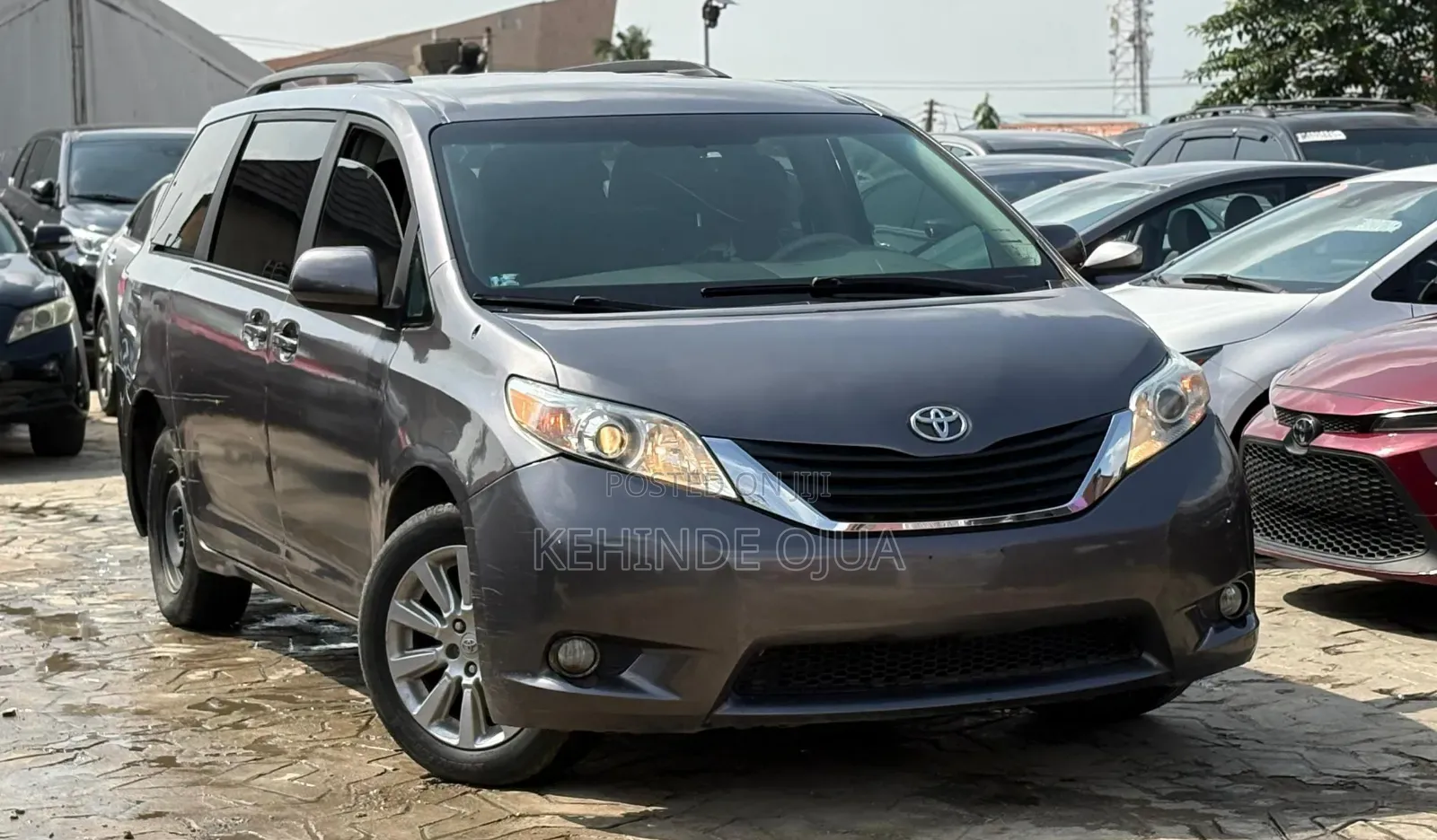 Toyota Sienna LE 7 Passenger 2012 Gray