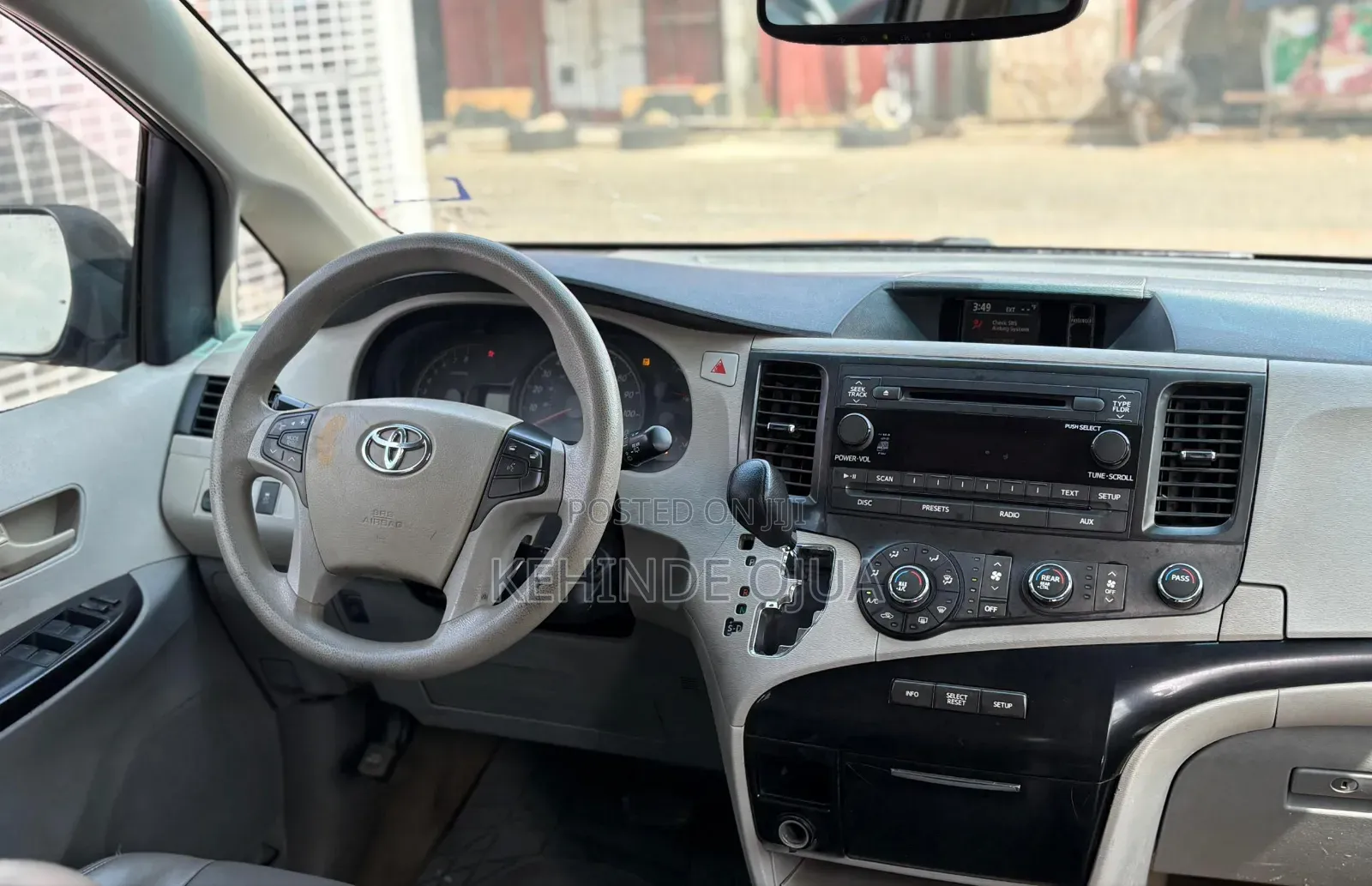 Toyota Sienna LE 7 Passenger 2012 Gray