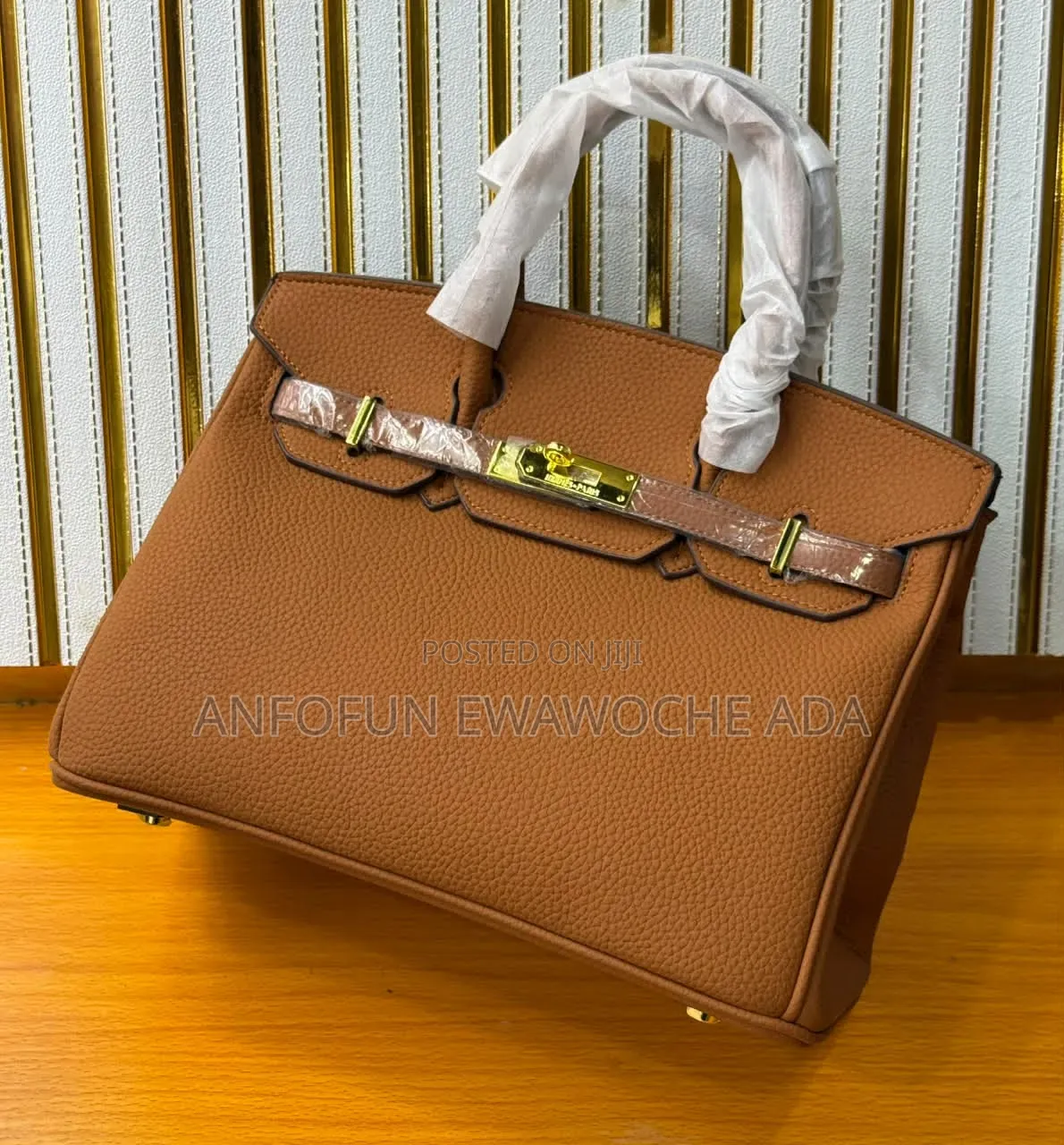 Quality Hermes 
Hand Bag