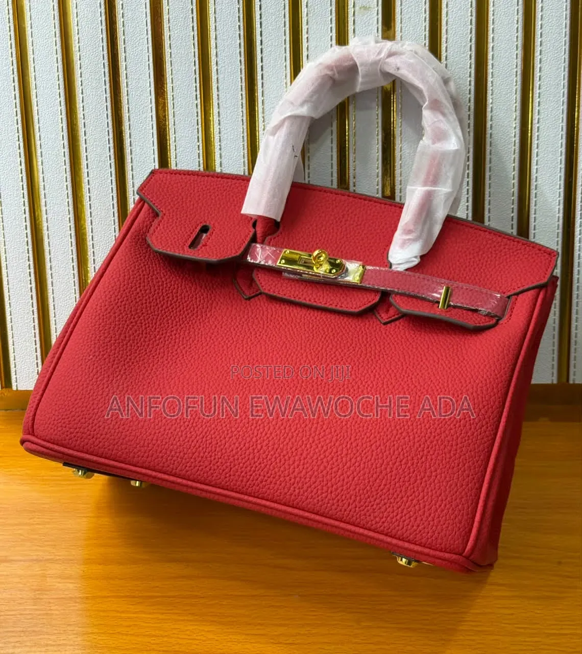 Quality Hermes 
Hand Bag