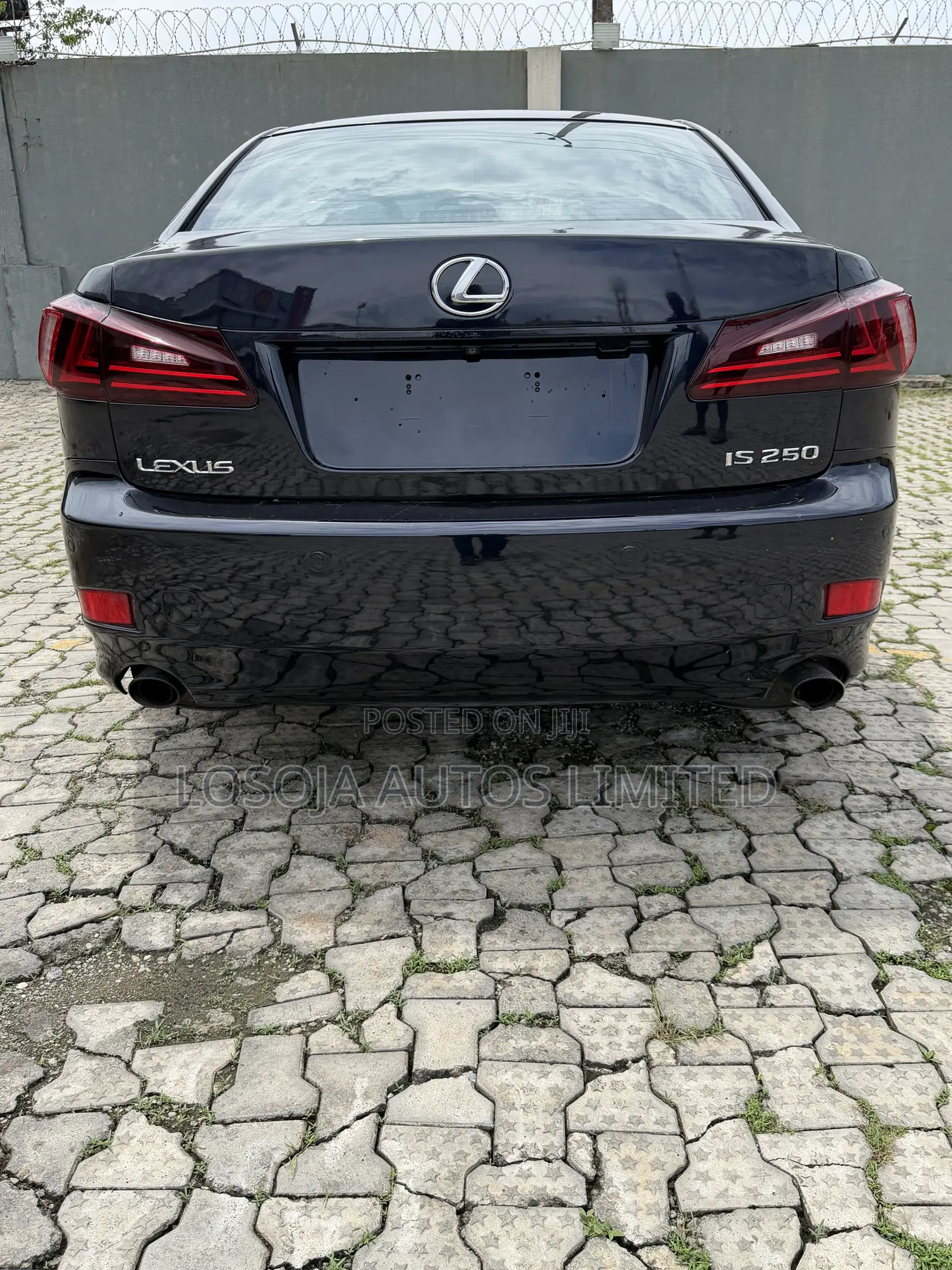 Lexus IS 250 2012 Blue