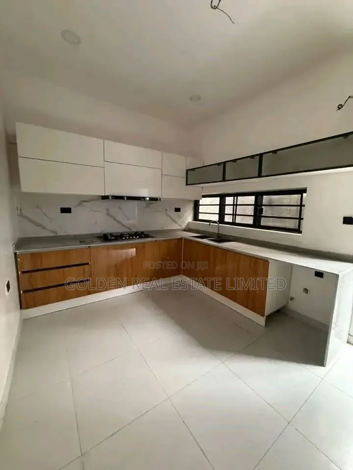 4bdrm Duplex in Lekki Phase 1 for sale