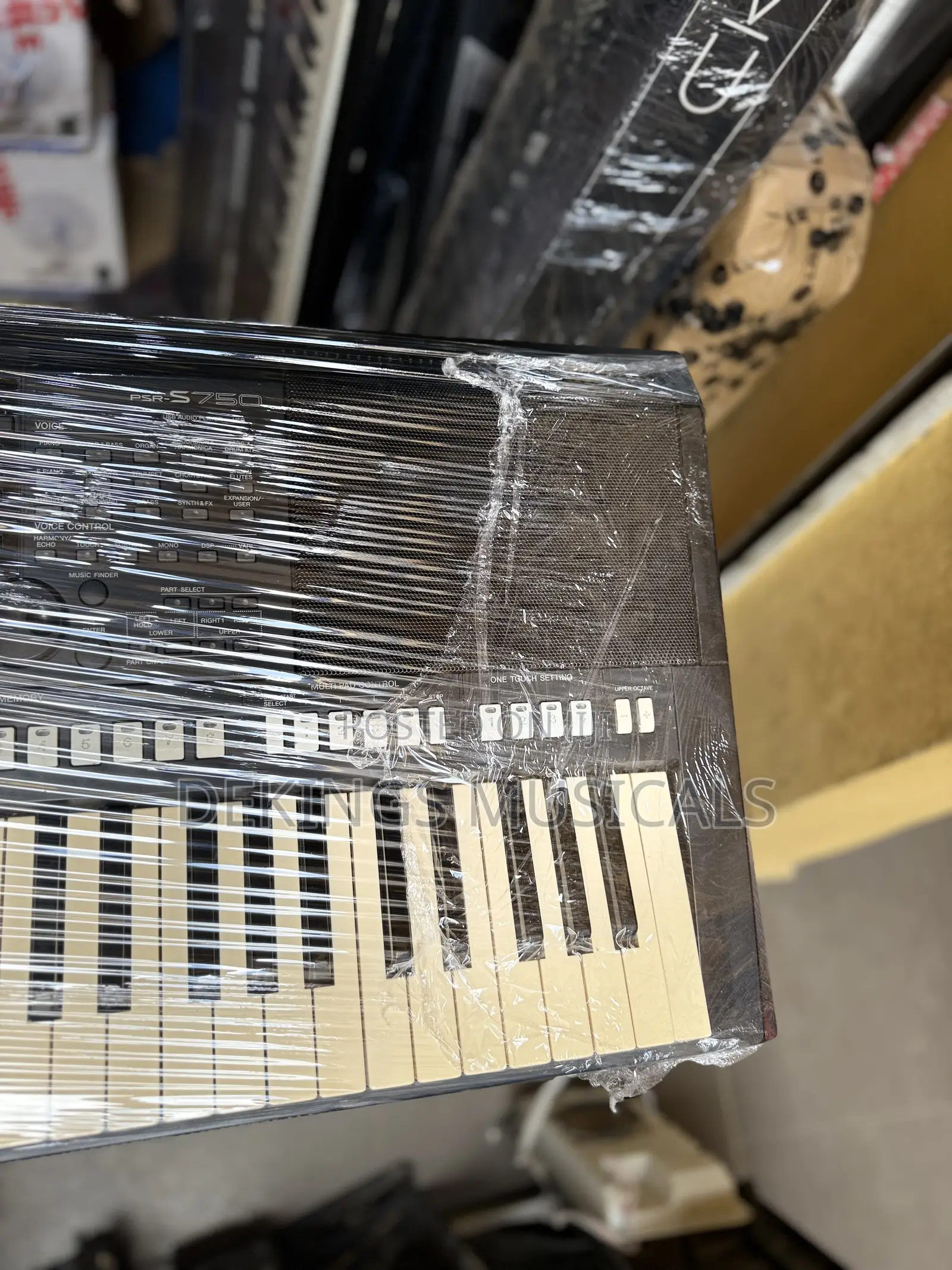 Professional Yamaha PSR S750 Keyboard Uk Used Keyboard