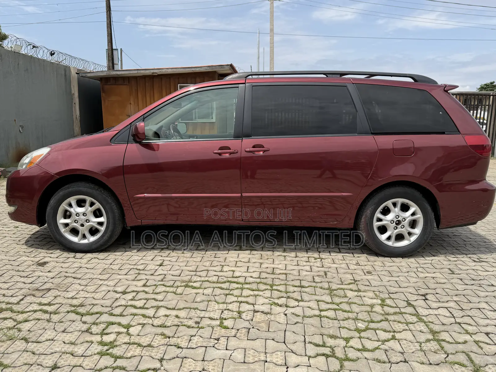Toyota Sienna XLE FWD 2006 Red