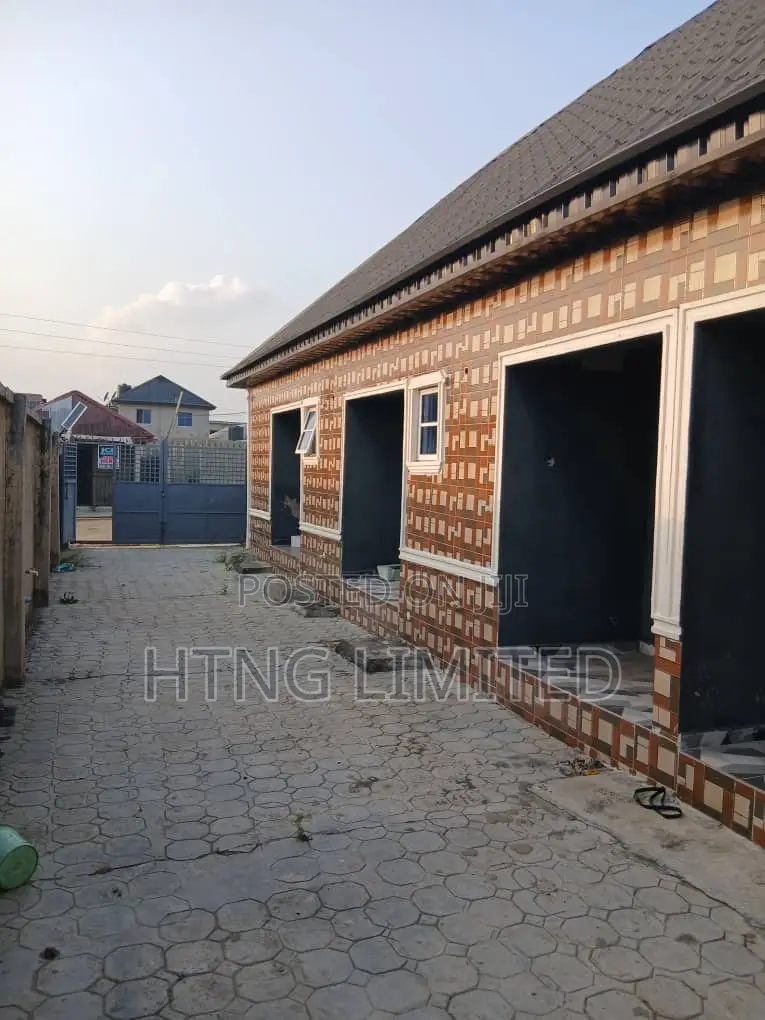 3bdrm Bungalow in Oreta, Igbogbo for sale