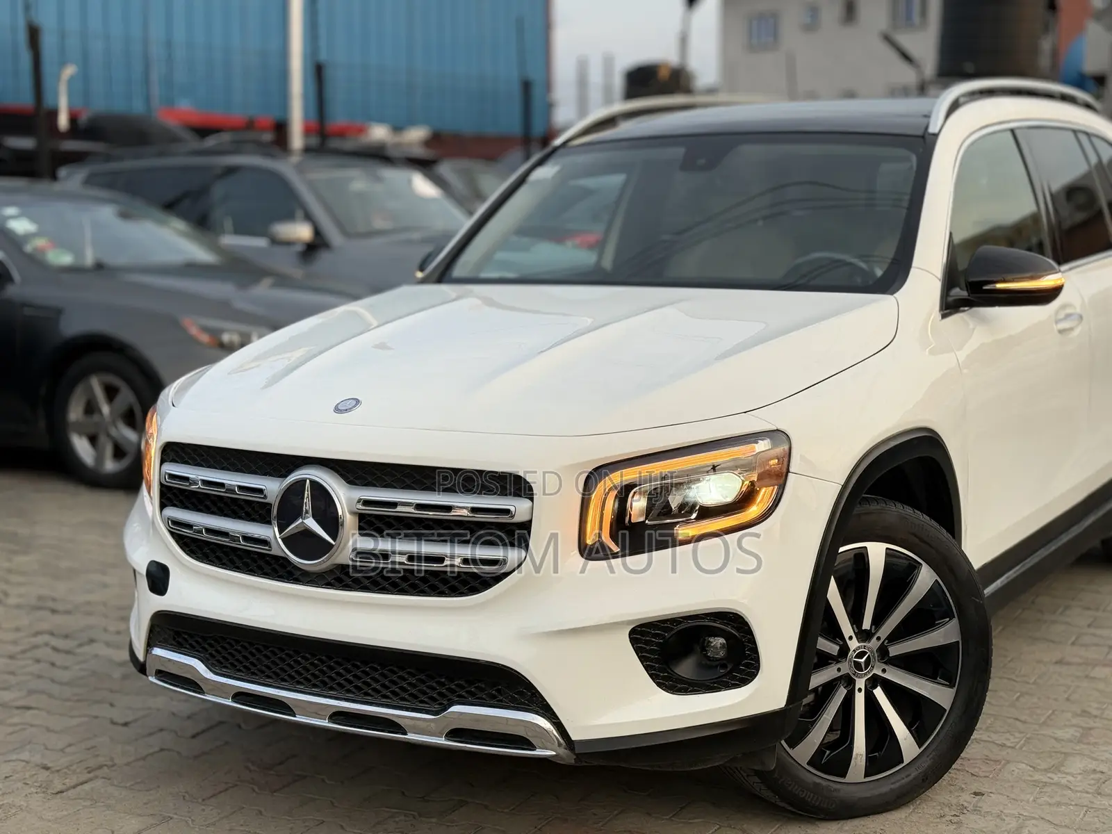 Mercedes-Benz GLB-Class GLB 250 4MATIC 2023 White