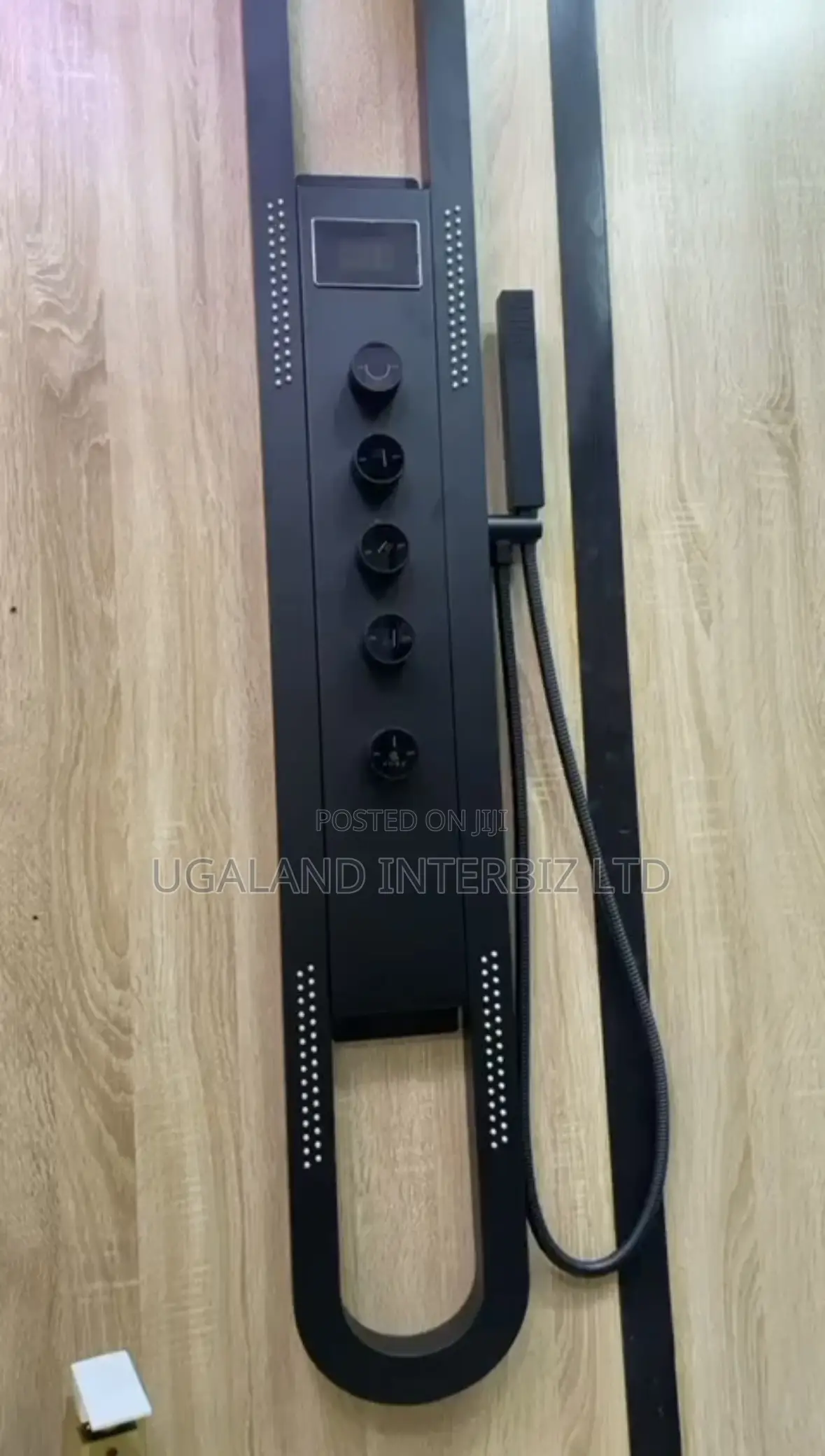 Matte Halo Arc Smart Shower System