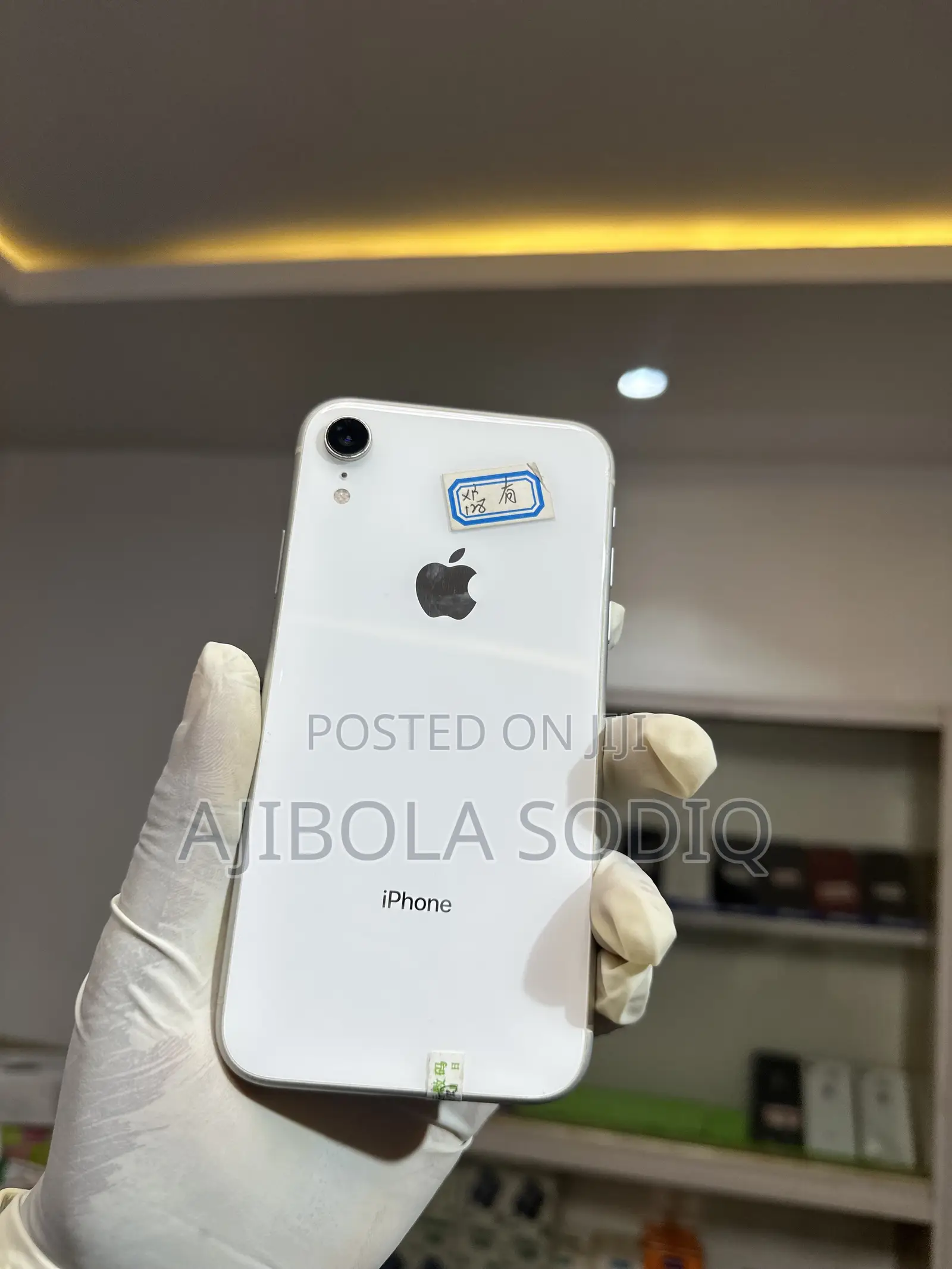 Apple iPhone XR 128 GB White