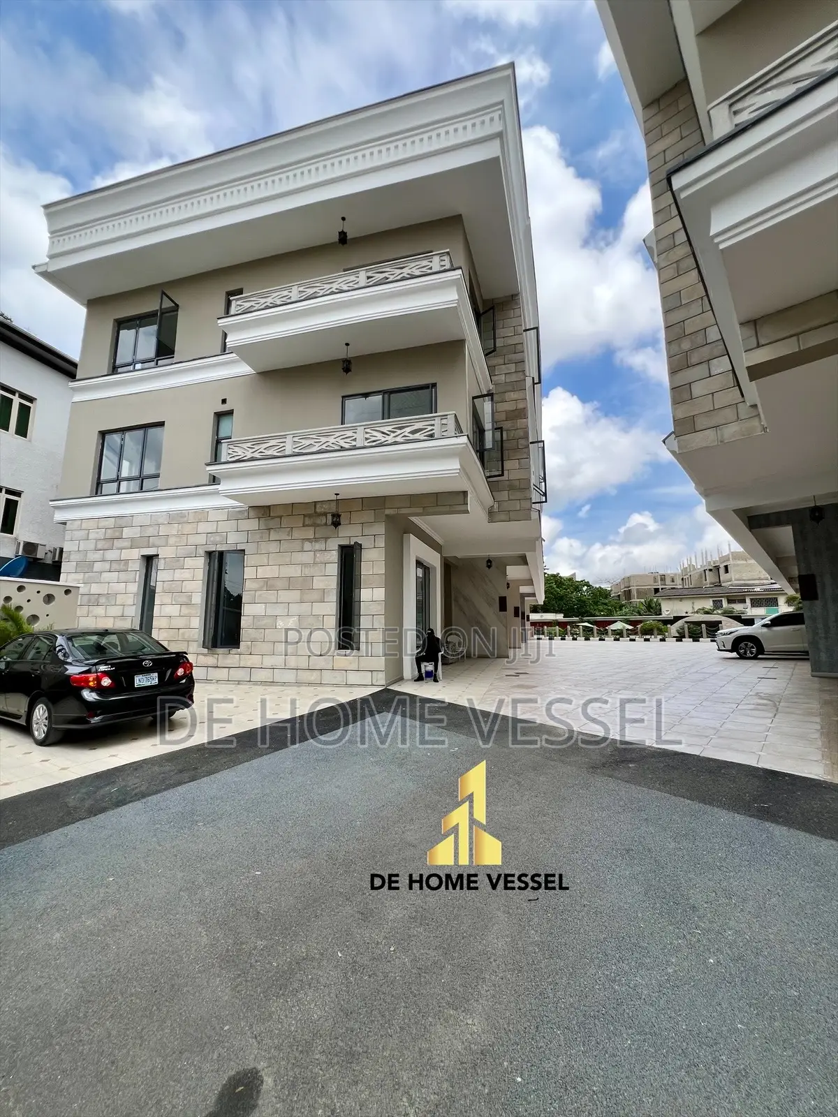 5bdrm Townhouse/Terrace in Ikoyi for sale