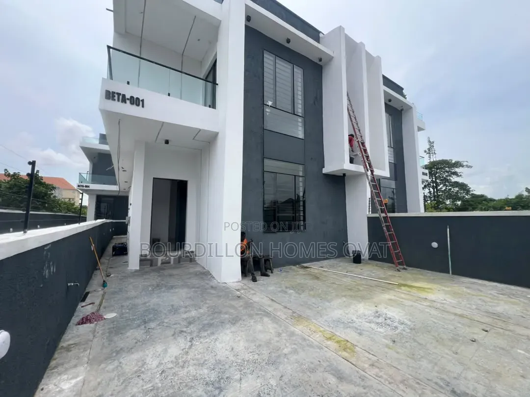 4bdrm Duplex in Lekki Scheme 2 for sale