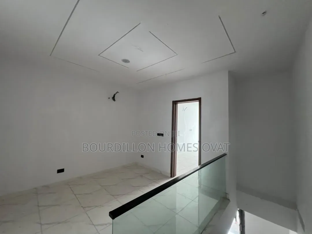 2bdrm Duplex in Lekki Scheme 2 for sale