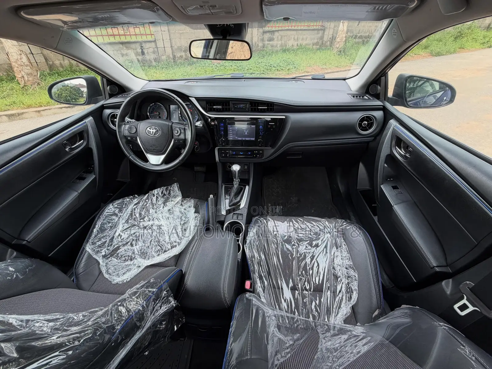 Toyota Corolla 2017 Blue