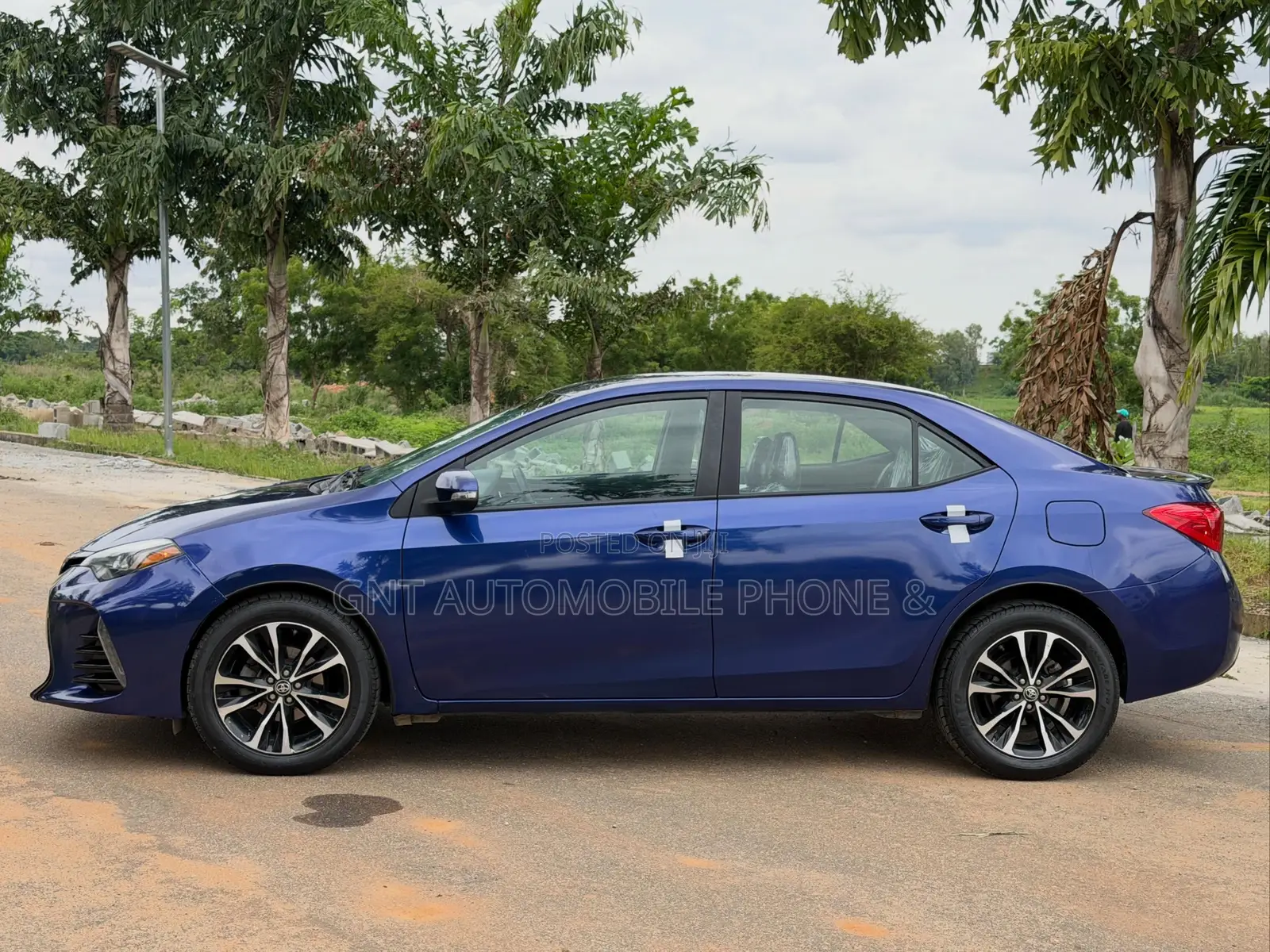 Toyota Corolla 2017 Blue