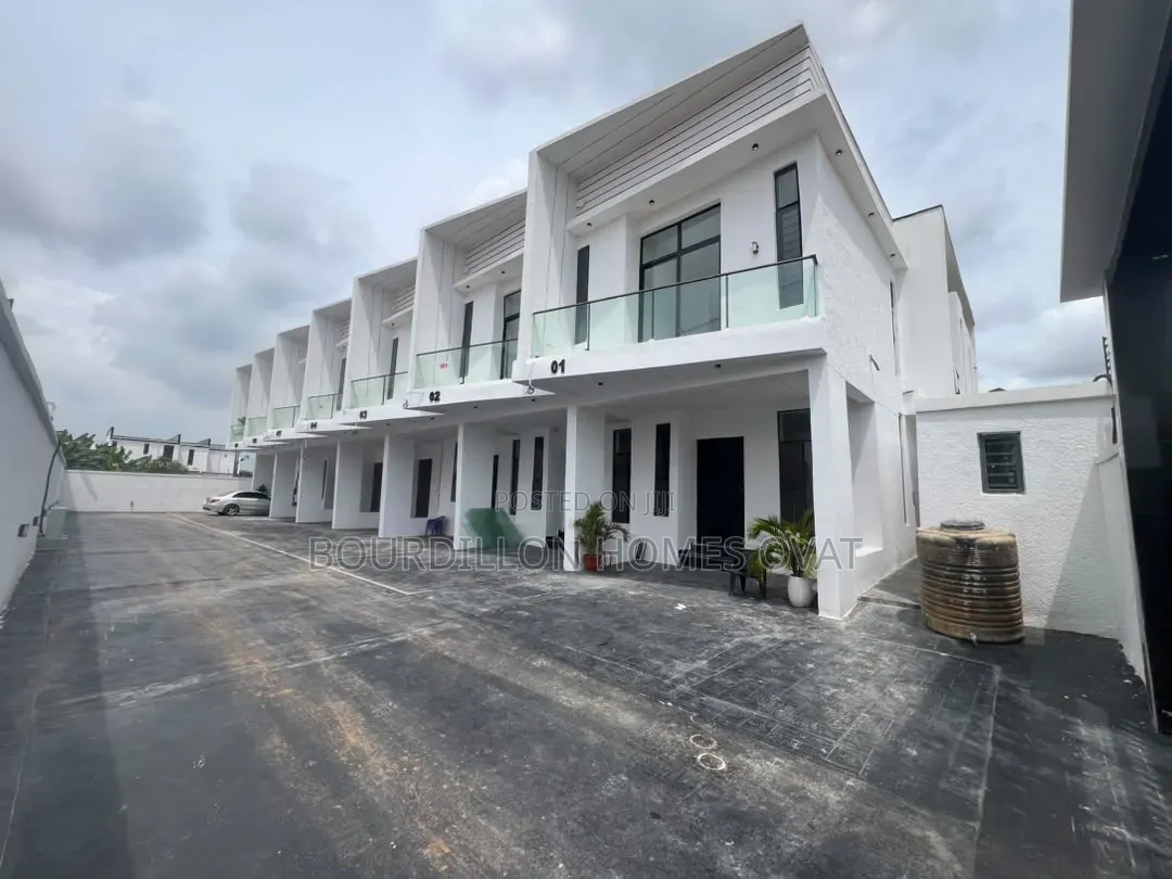 4bdrm Duplex in Lekki Scheme 2 for sale
